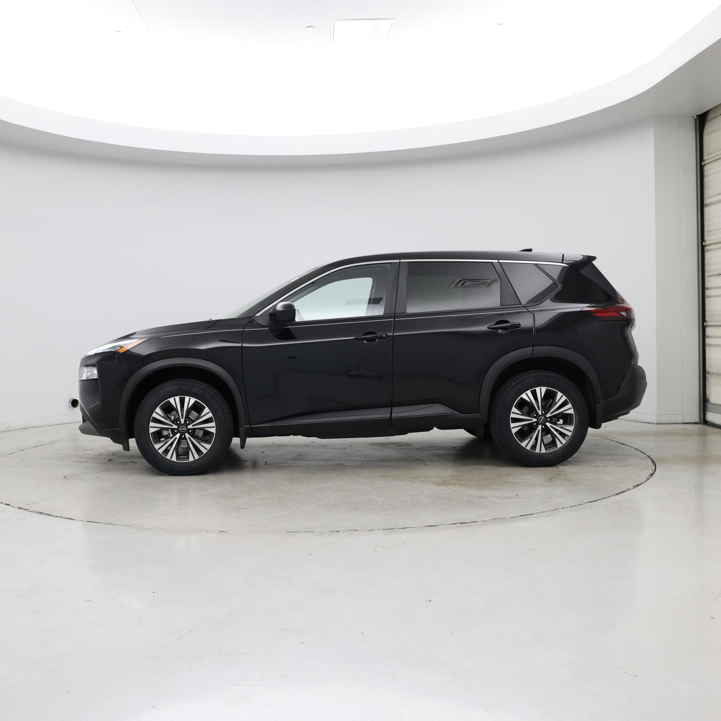Thumbnail: 2023 Nissan Rogue - 3