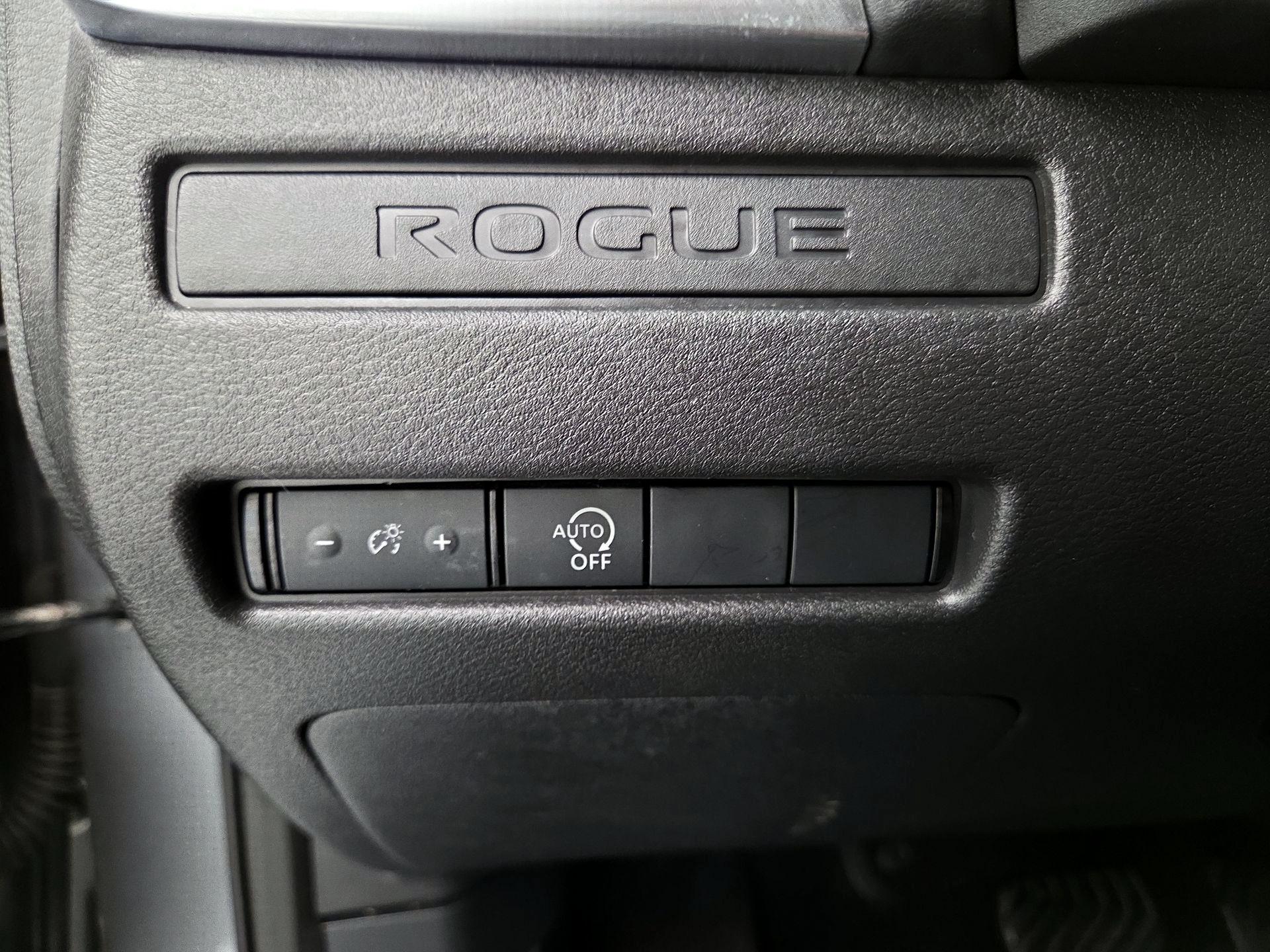 Thumbnail: 2023 Nissan Rogue - 13