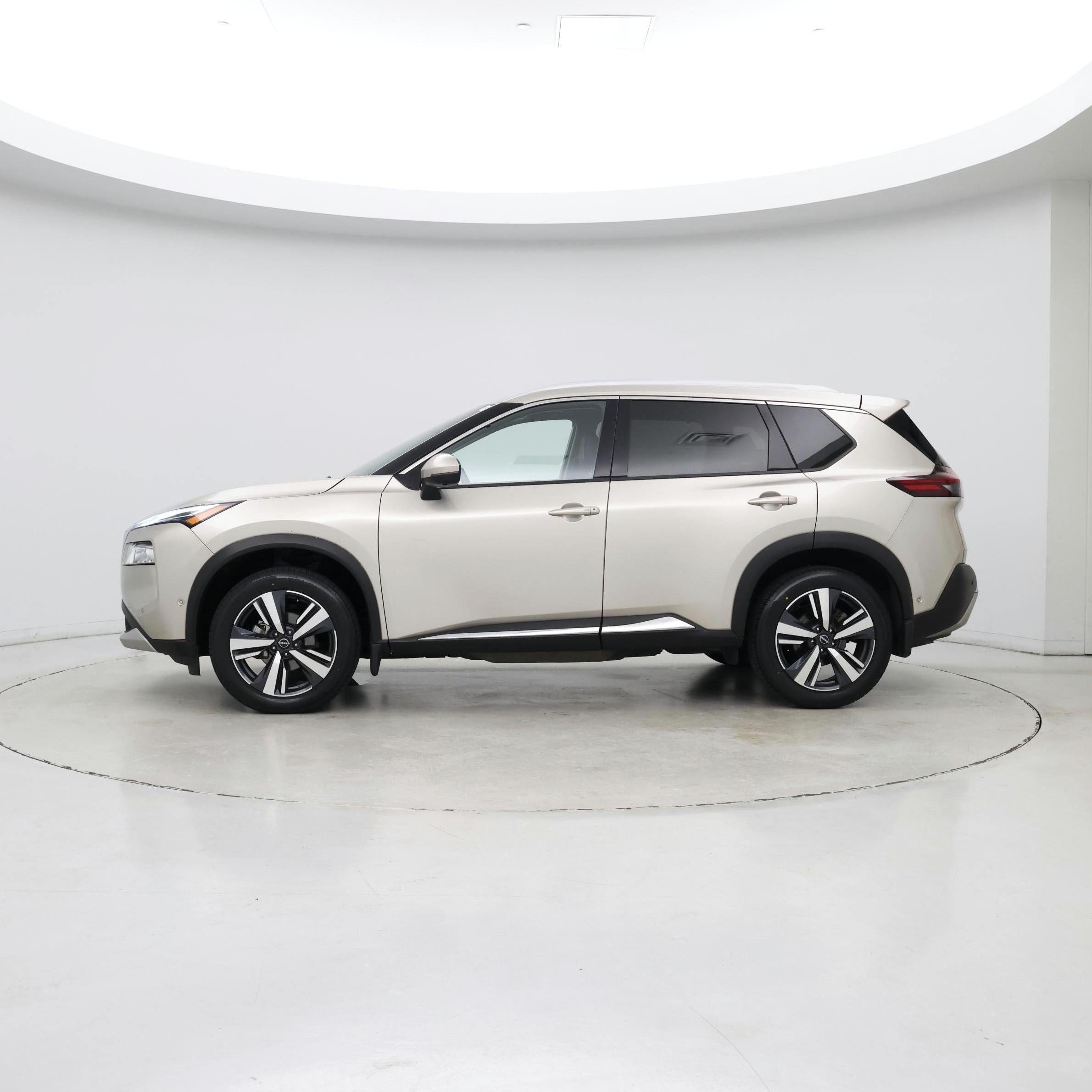 Thumbnail: 2023 Nissan Rogue - 3