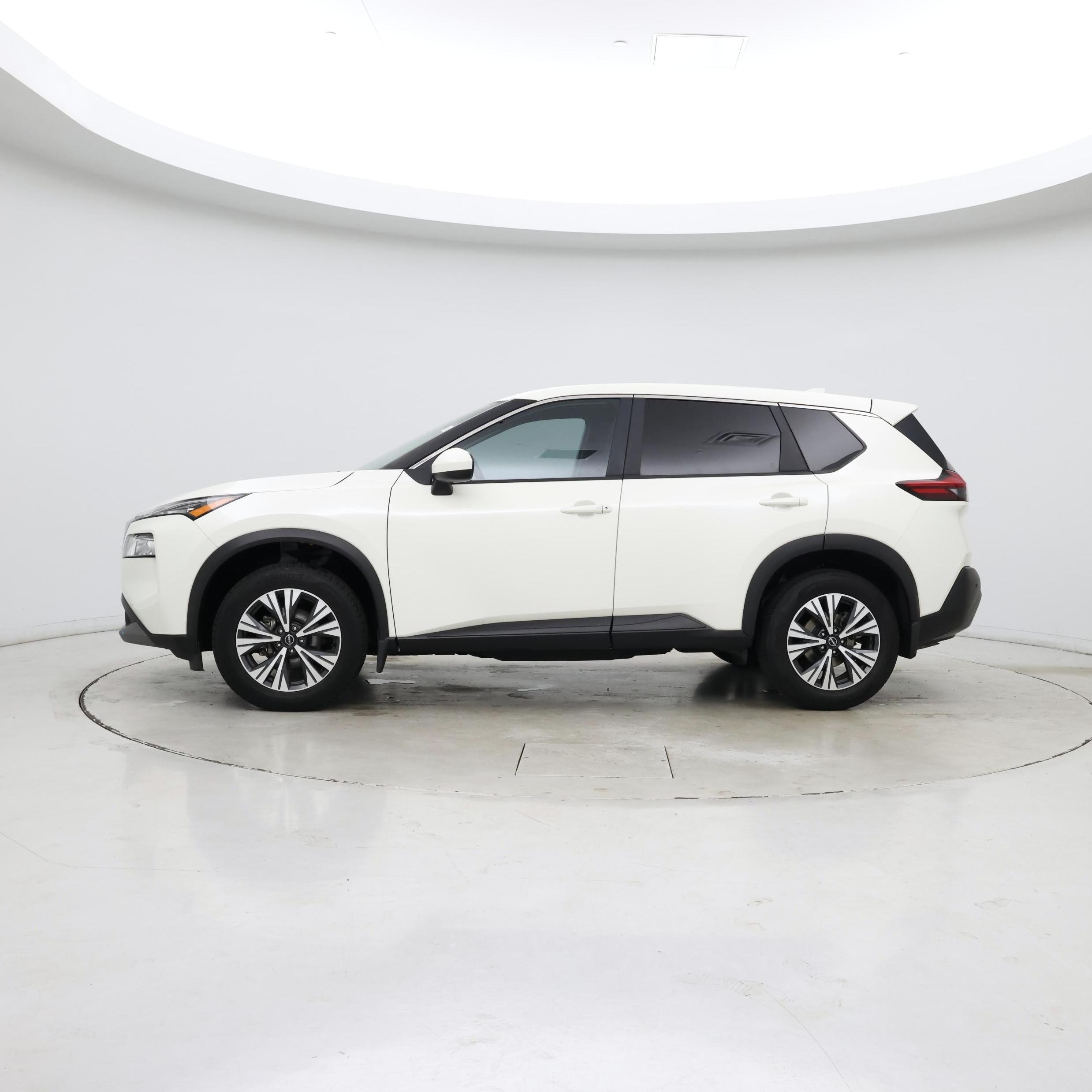 Thumbnail: 2023 Nissan Rogue - 3