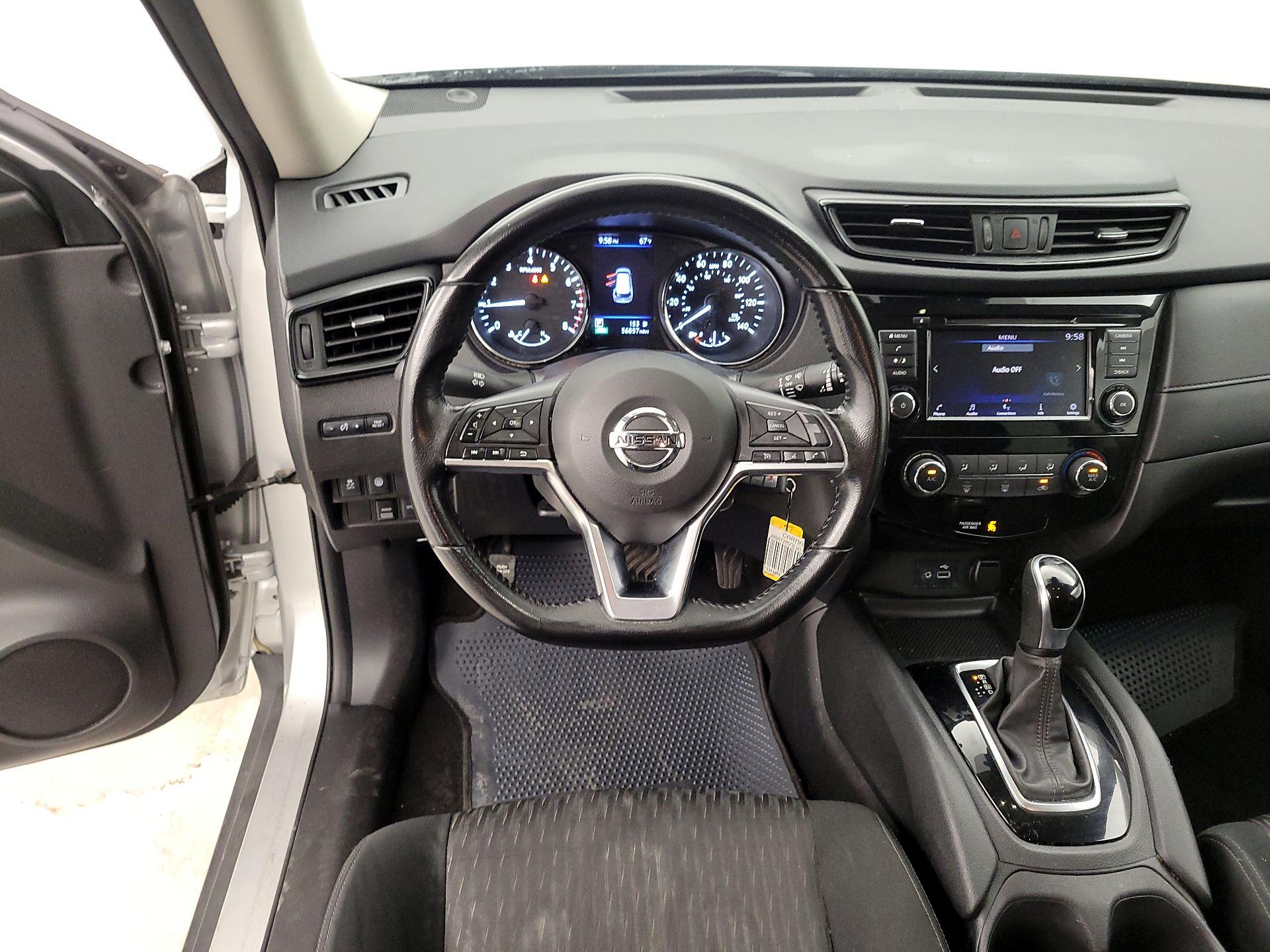 Thumbnail: 2020 Nissan Rogue - 10