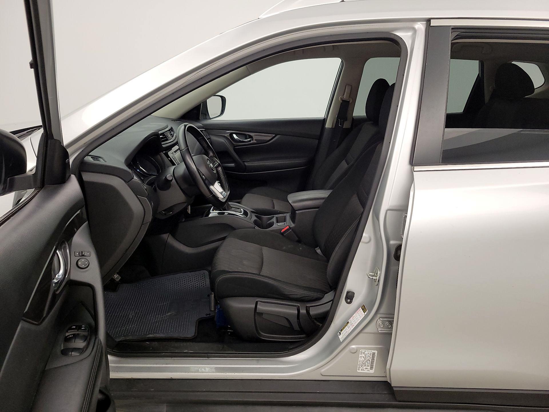 Thumbnail: 2020 Nissan Rogue - 11