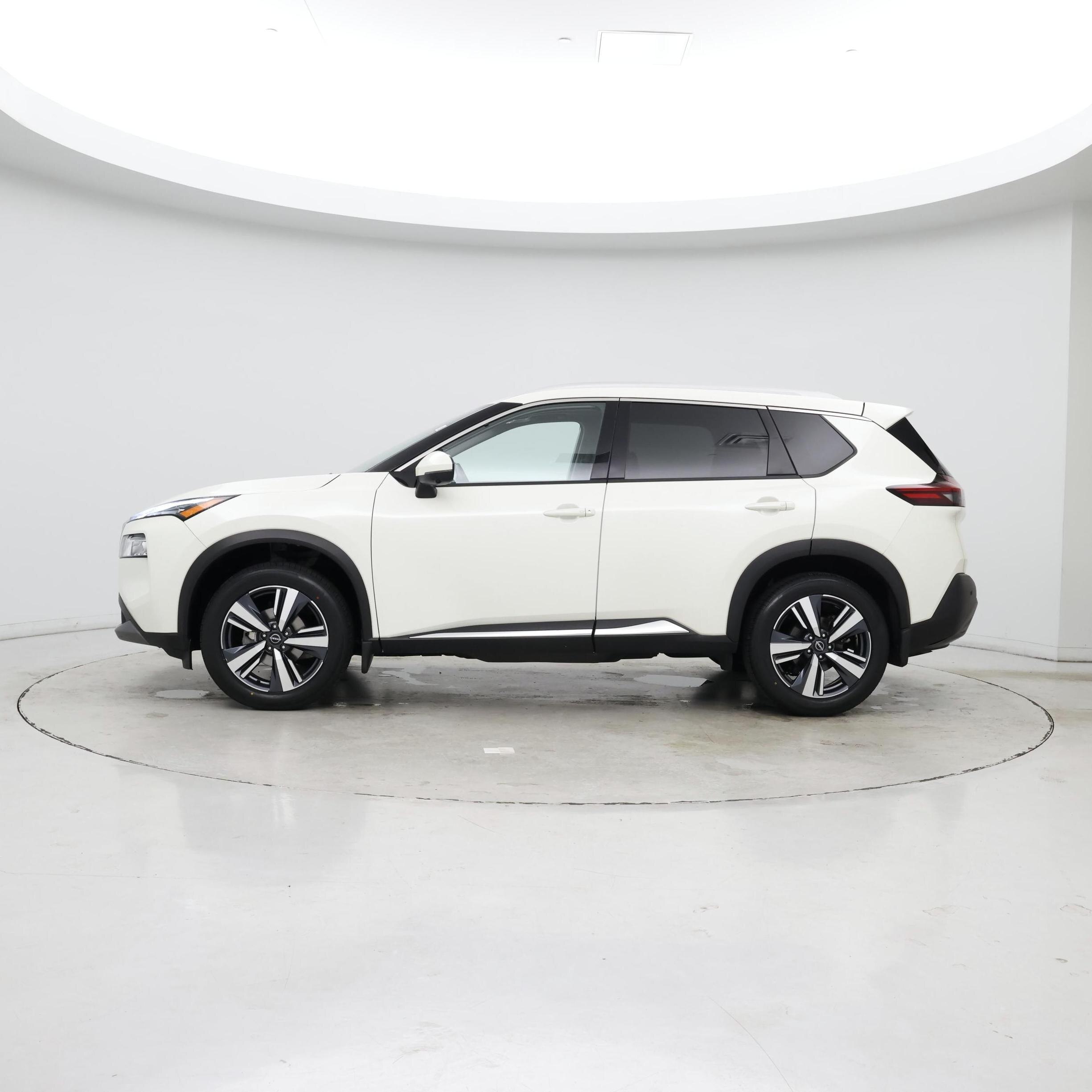 Thumbnail: 2023 Nissan Rogue - 3