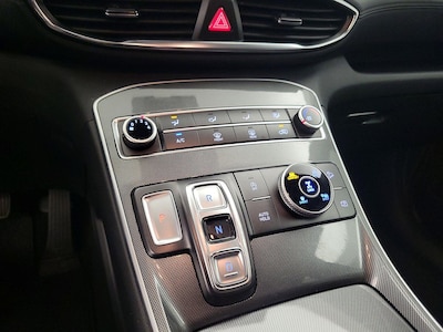 USB/AUX Ports