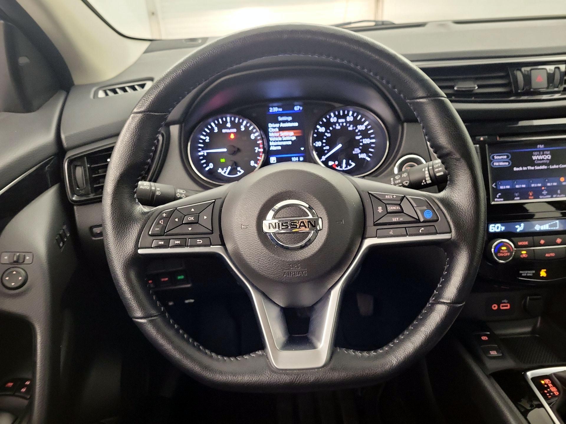 Thumbnail: 2022 Nissan Rogue Sport - 10