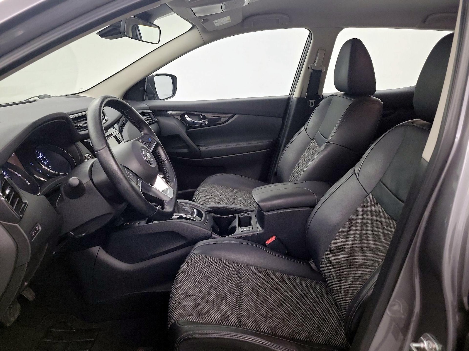 2022 Nissan Rogue Sport SV - Photo 12