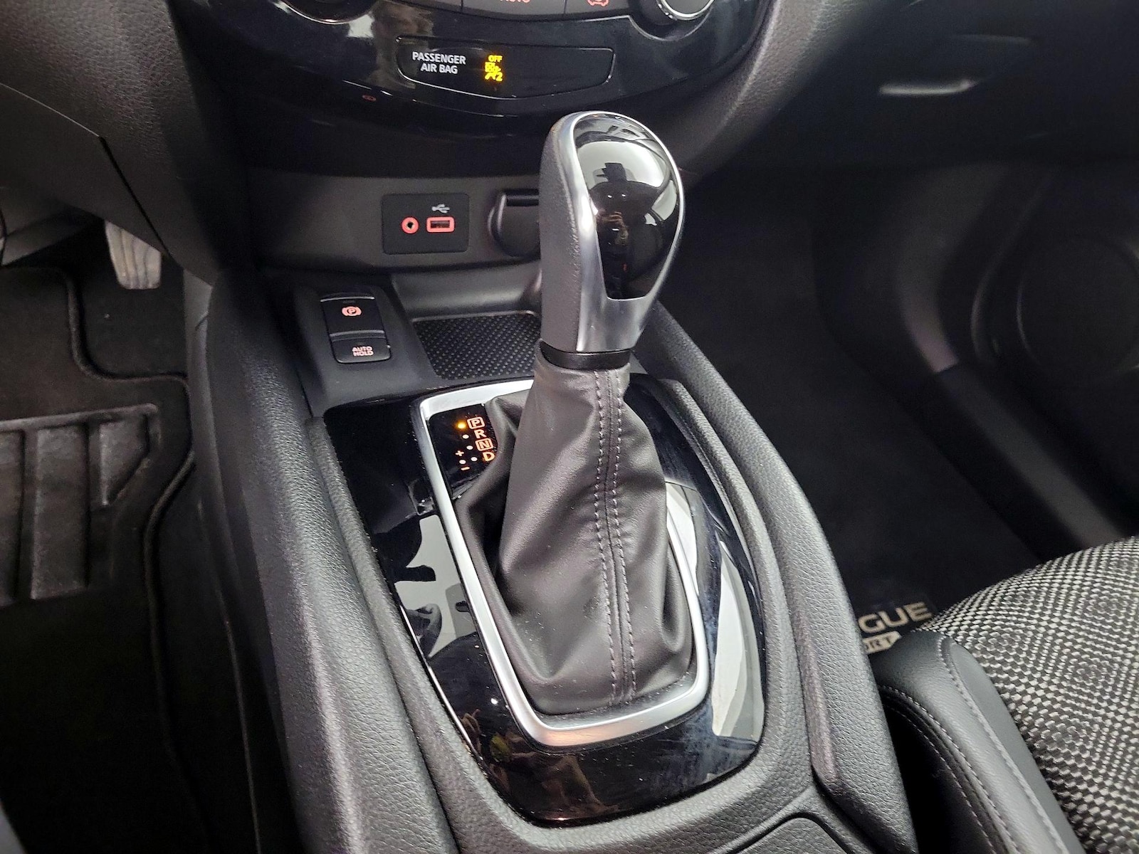 2022 Nissan Rogue Sport SV - Photo 18