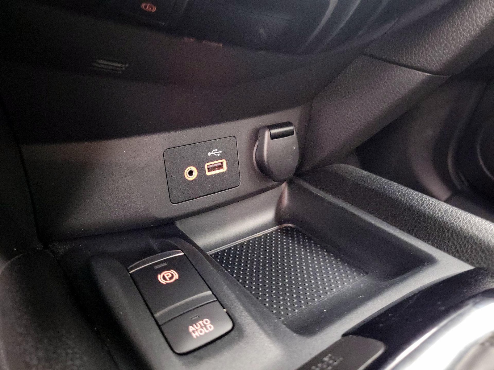 2022 Nissan Rogue Sport SV - Photo 19