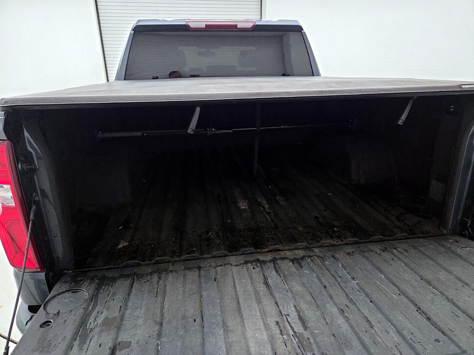 Thumbnail: 2020 Chevrolet Silverado 1500 - 18