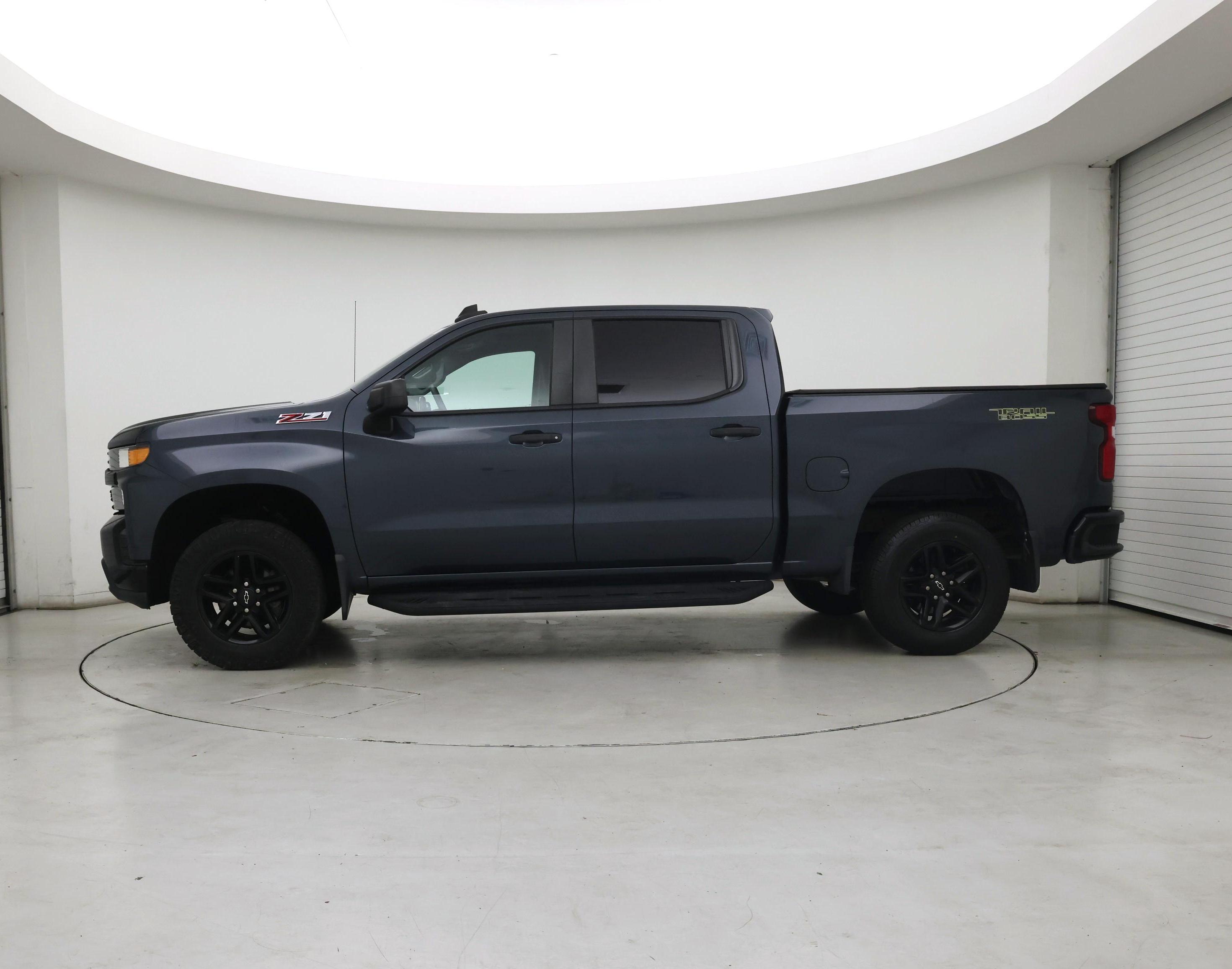 Thumbnail: 2020 Chevrolet Silverado 1500 - 3