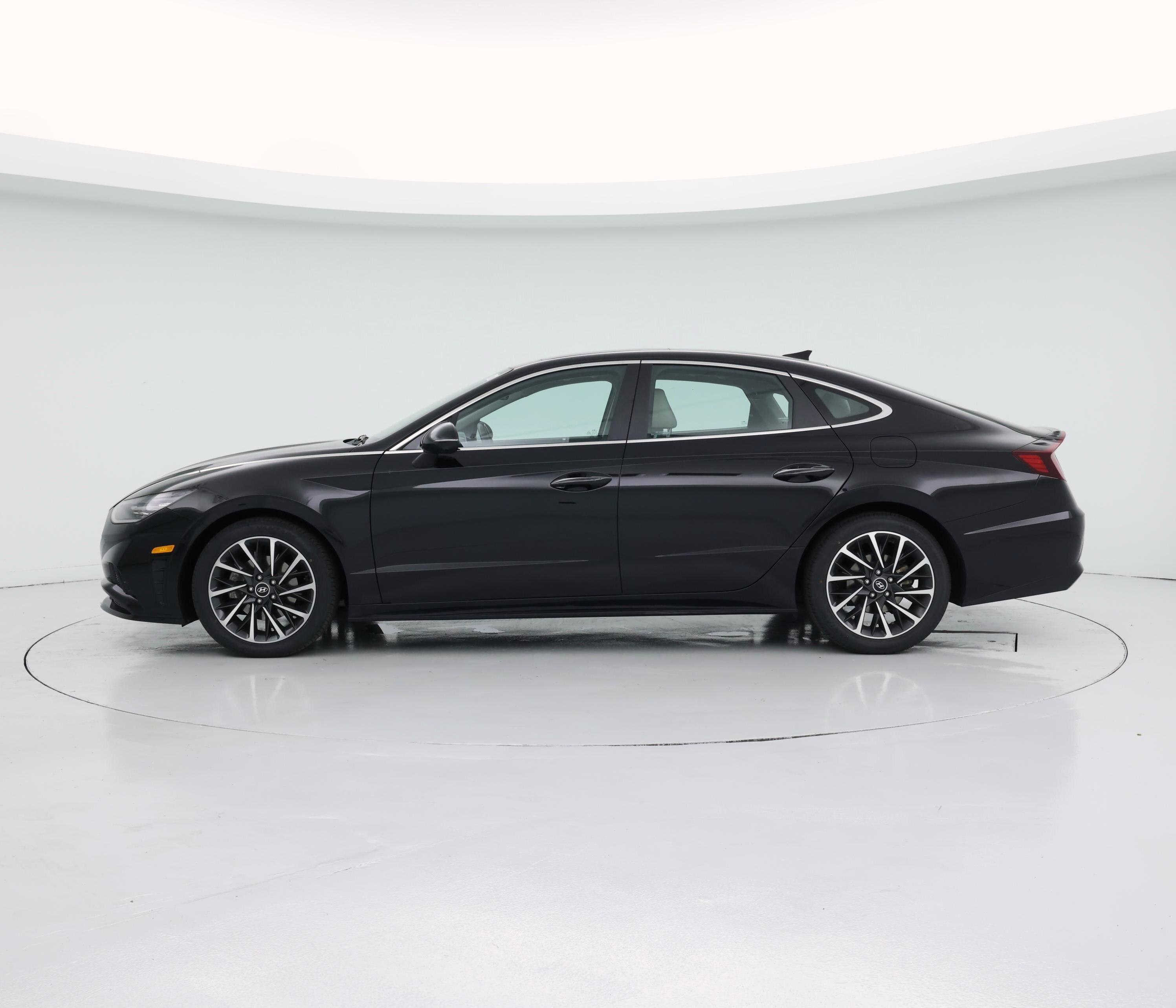 Thumbnail: 2023 Hyundai Sonata - 3