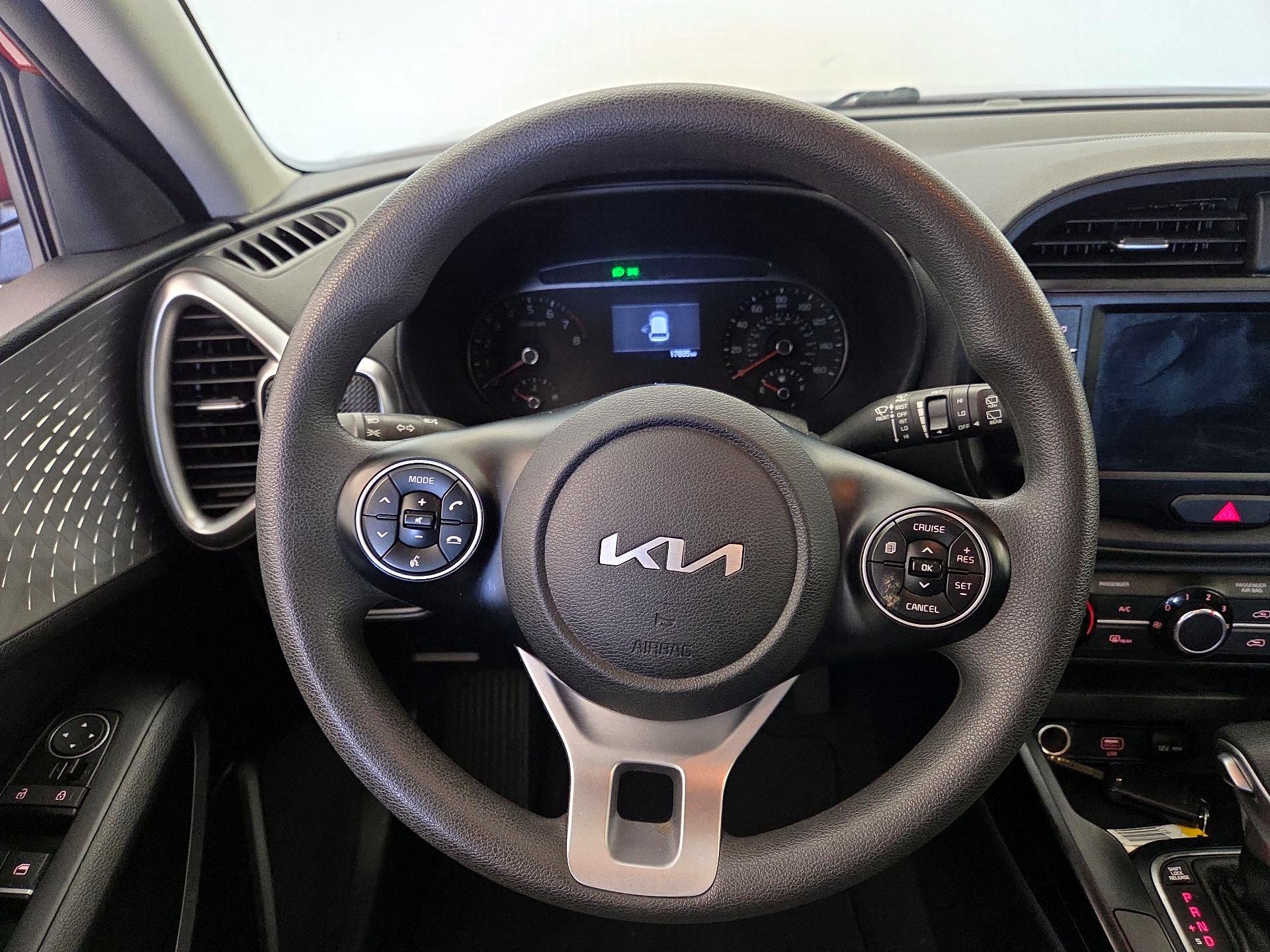 Thumbnail: 2022 Kia Soul - 10