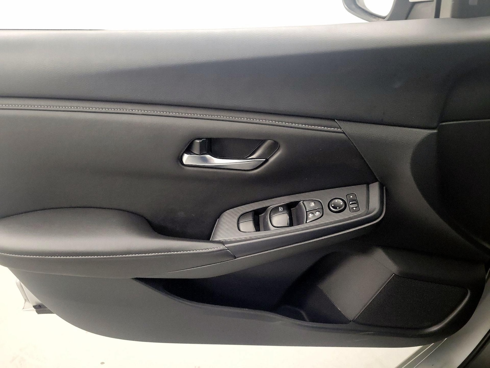 2023 Nissan Sentra SV - Photo 13