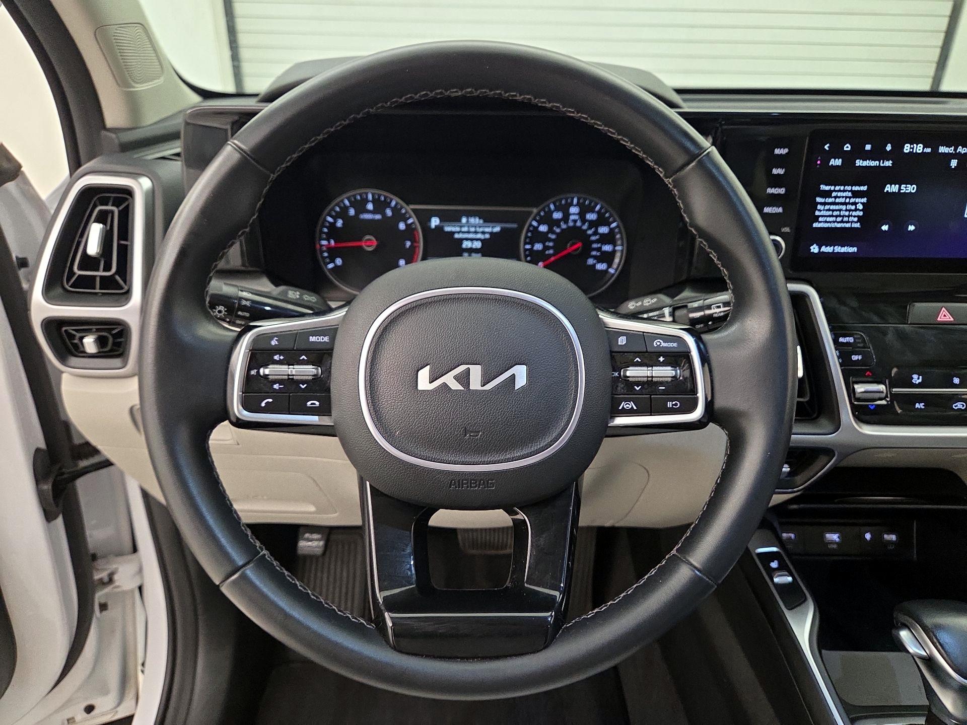 Thumbnail: 2023 Kia Sorento - 10