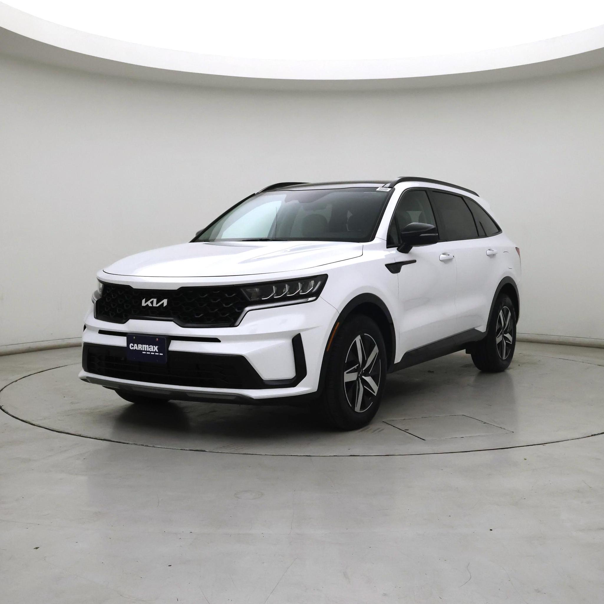 Thumbnail: 2023 Kia Sorento - 4