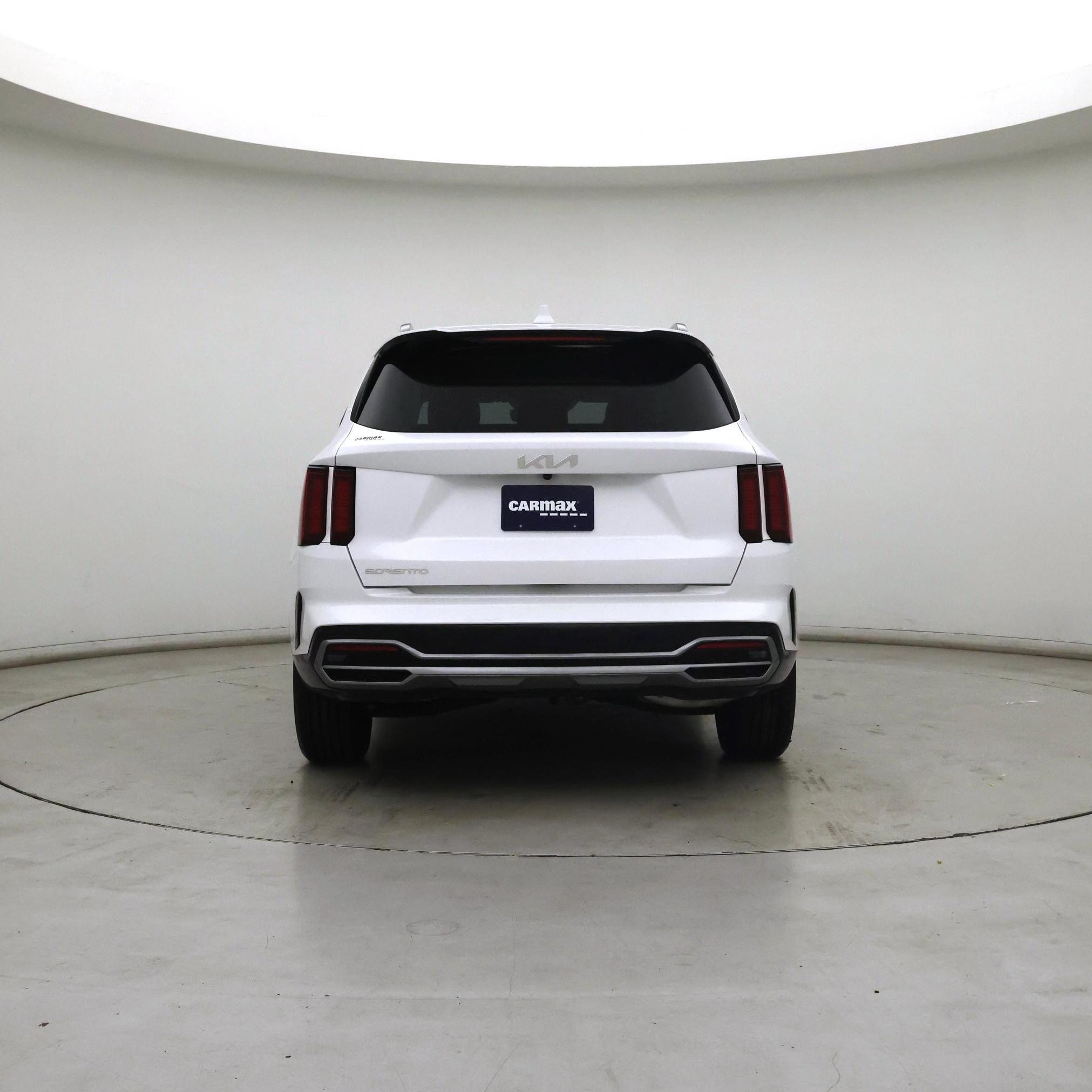 Thumbnail: 2023 Kia Sorento - 6