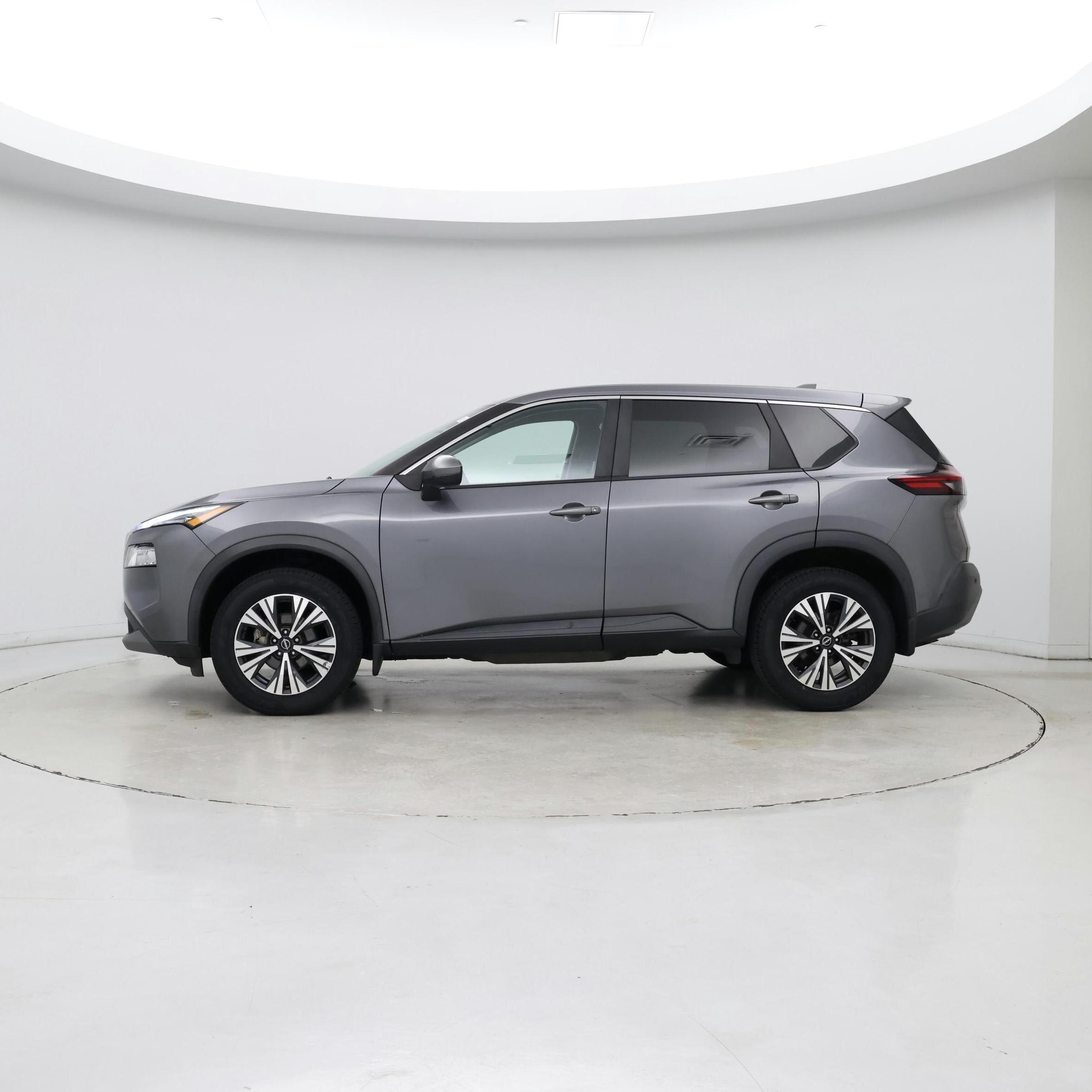 Thumbnail: 2022 Nissan Rogue - 3