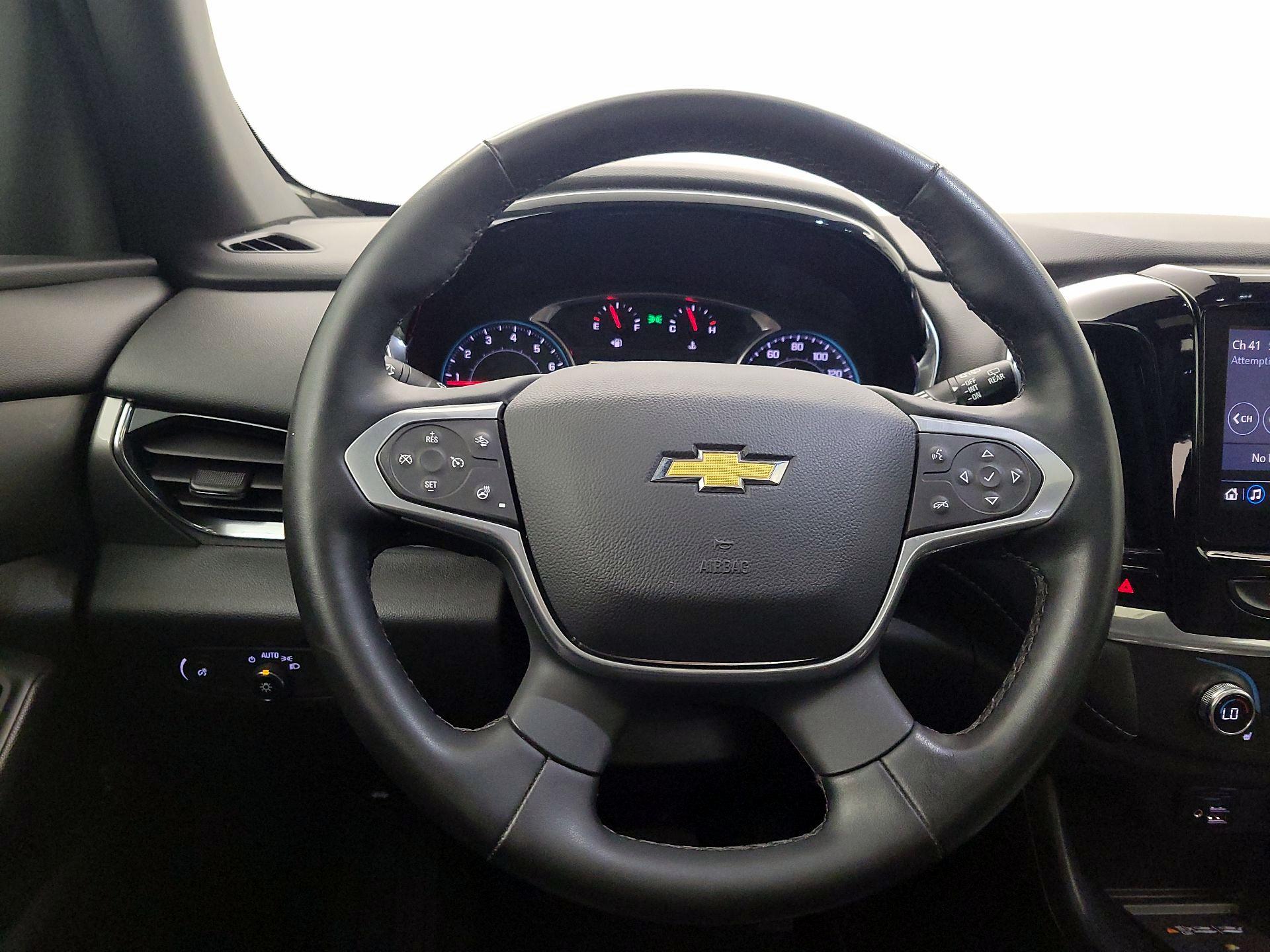 Thumbnail: 2023 Chevrolet Traverse - 10