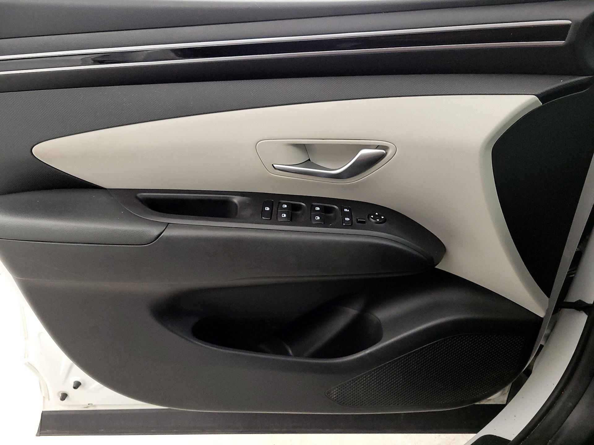 Thumbnail: 2023 Hyundai Tucson - 12