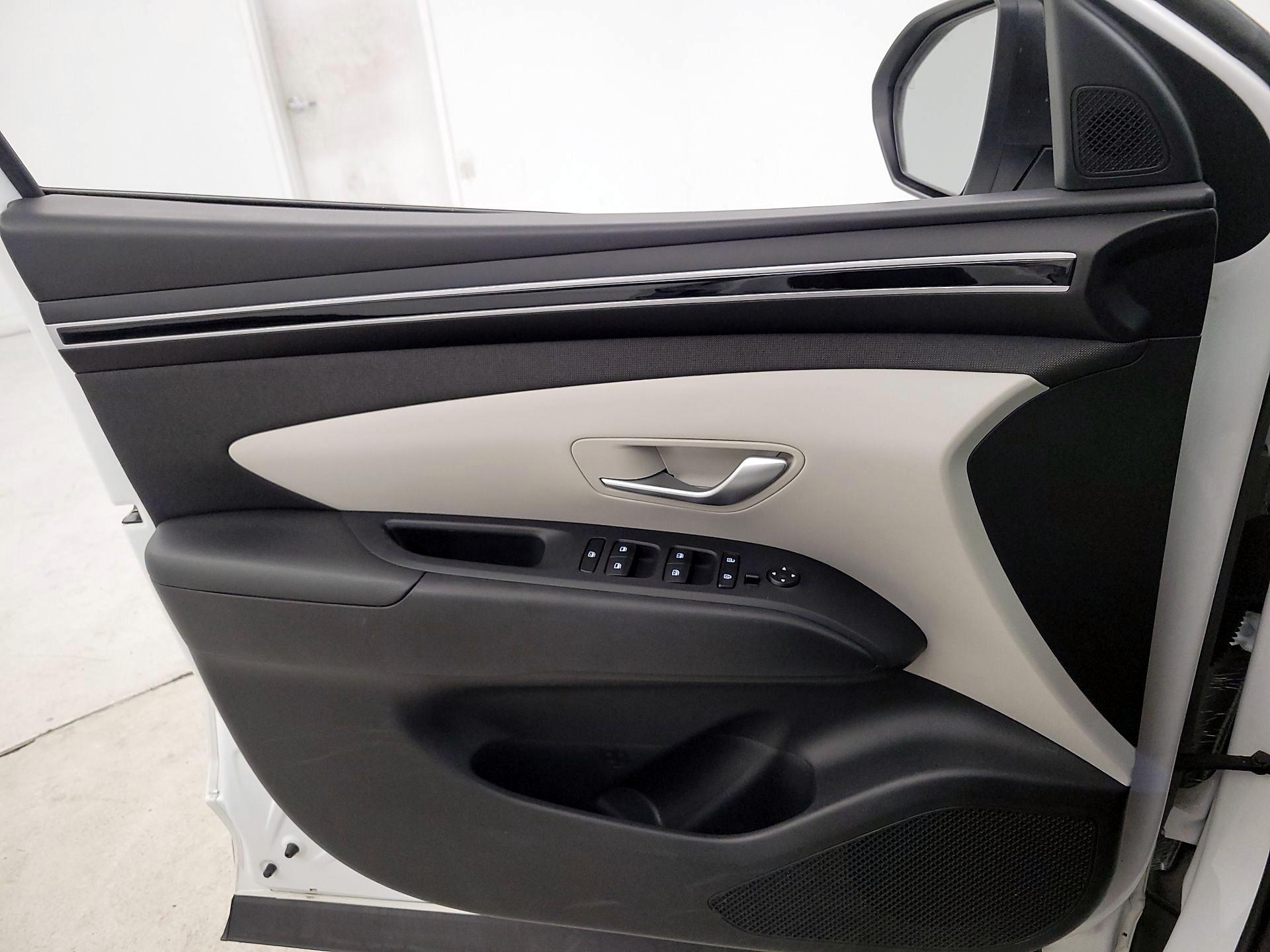 Thumbnail: 2023 Hyundai Tucson - 12