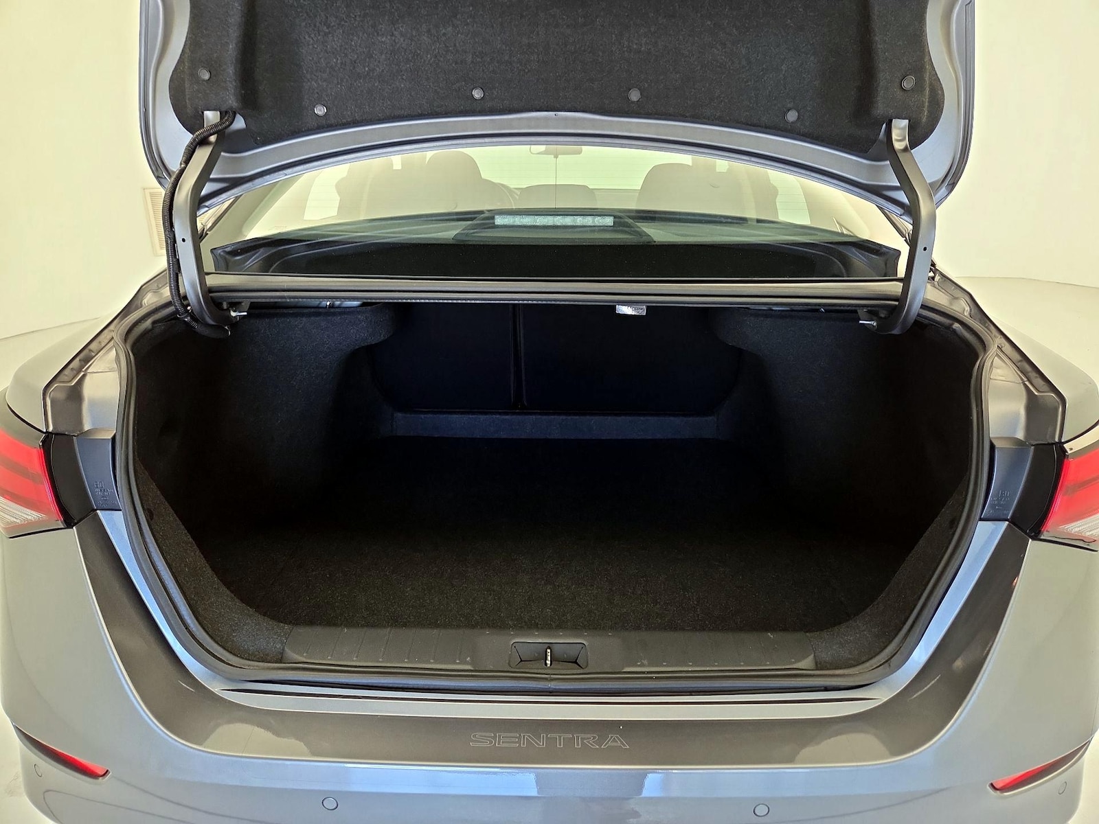 2023 Nissan Sentra SV - Photo 21