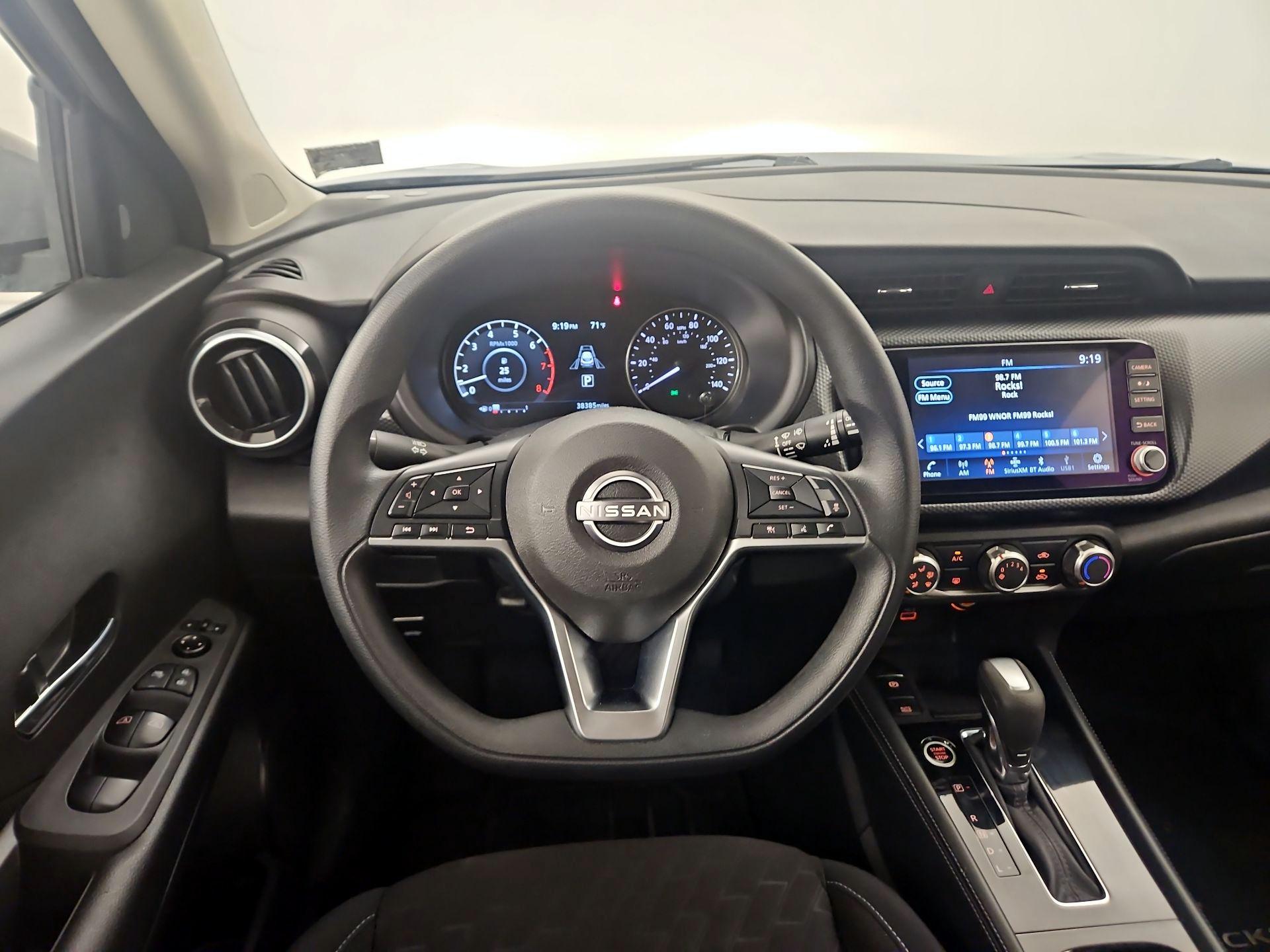 Thumbnail: 2023 Nissan Kicks - 10