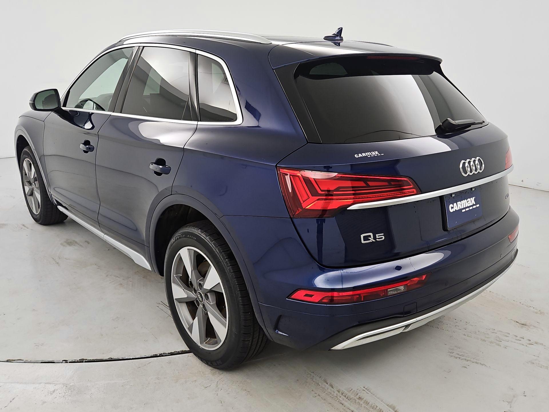 Thumbnail: 2023 Audi Q5 - 7