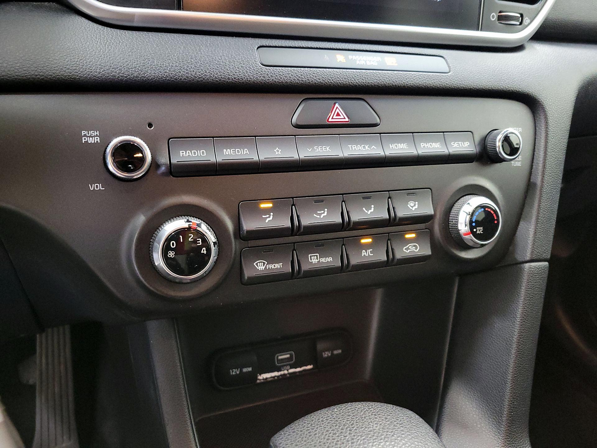 Thumbnail: 2021 Kia Sportage - 16