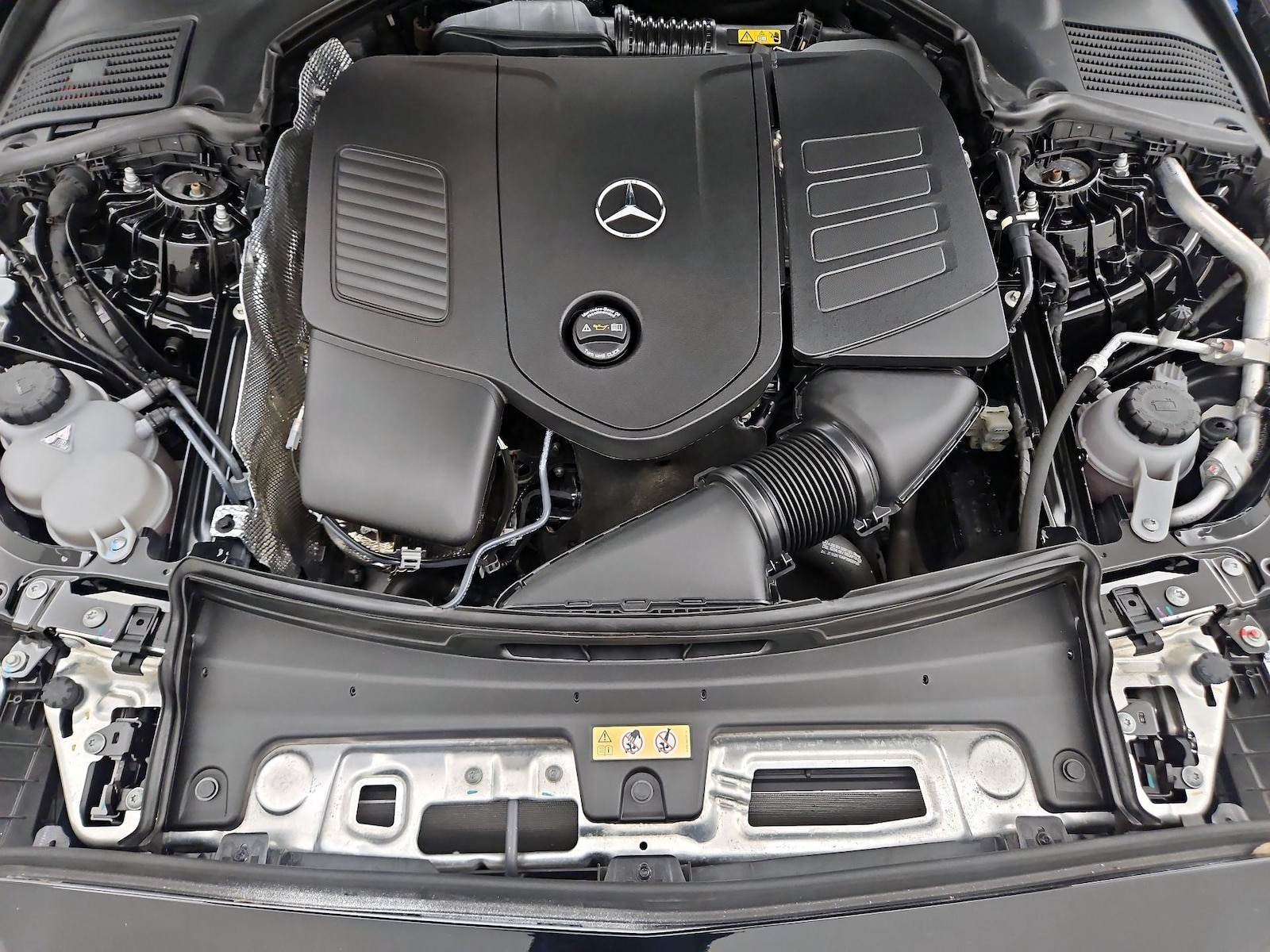 2023 Mercedes-Benz C-Class Sedan C 300 - Photo 23