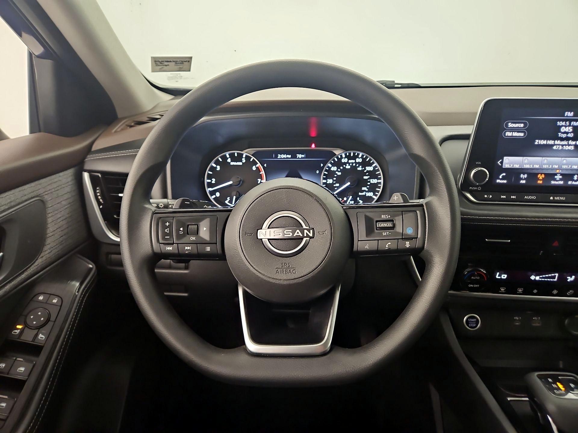 Thumbnail: 2022 Nissan Rogue - 10