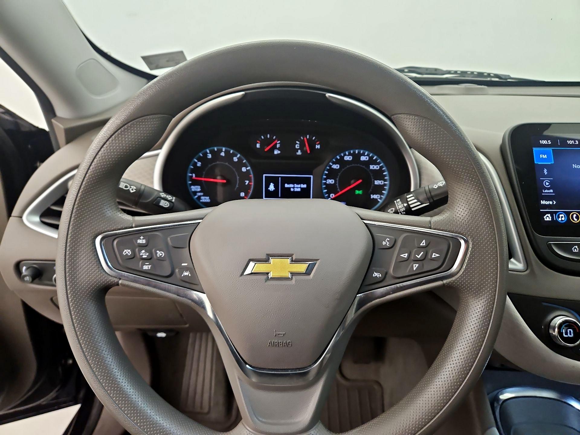 Thumbnail: 2023 Chevrolet Malibu - 10