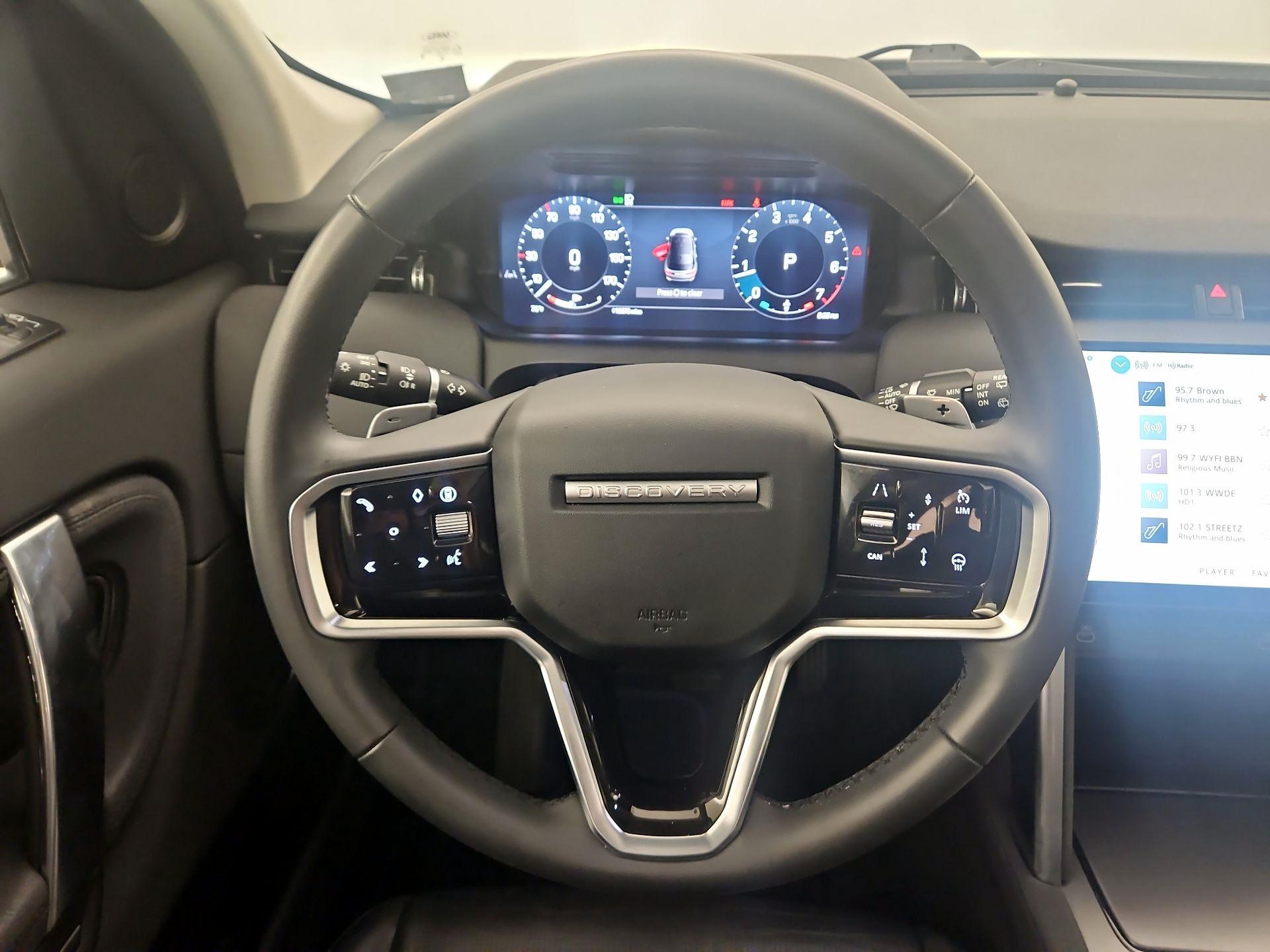 Thumbnail: 2024 Land Rover Discovery Sport - 10