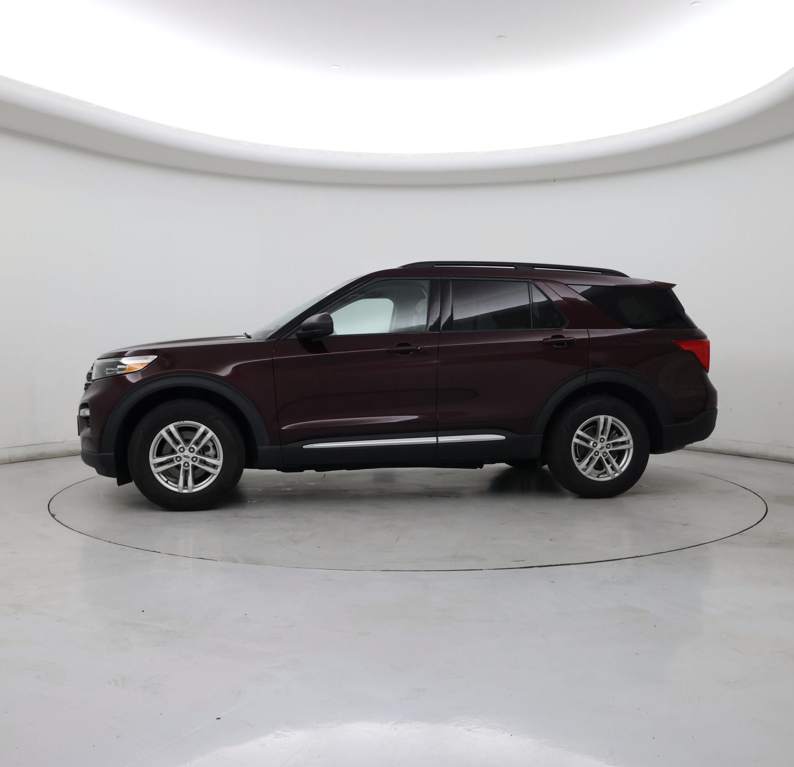 Thumbnail: 2022 Ford Explorer - 3