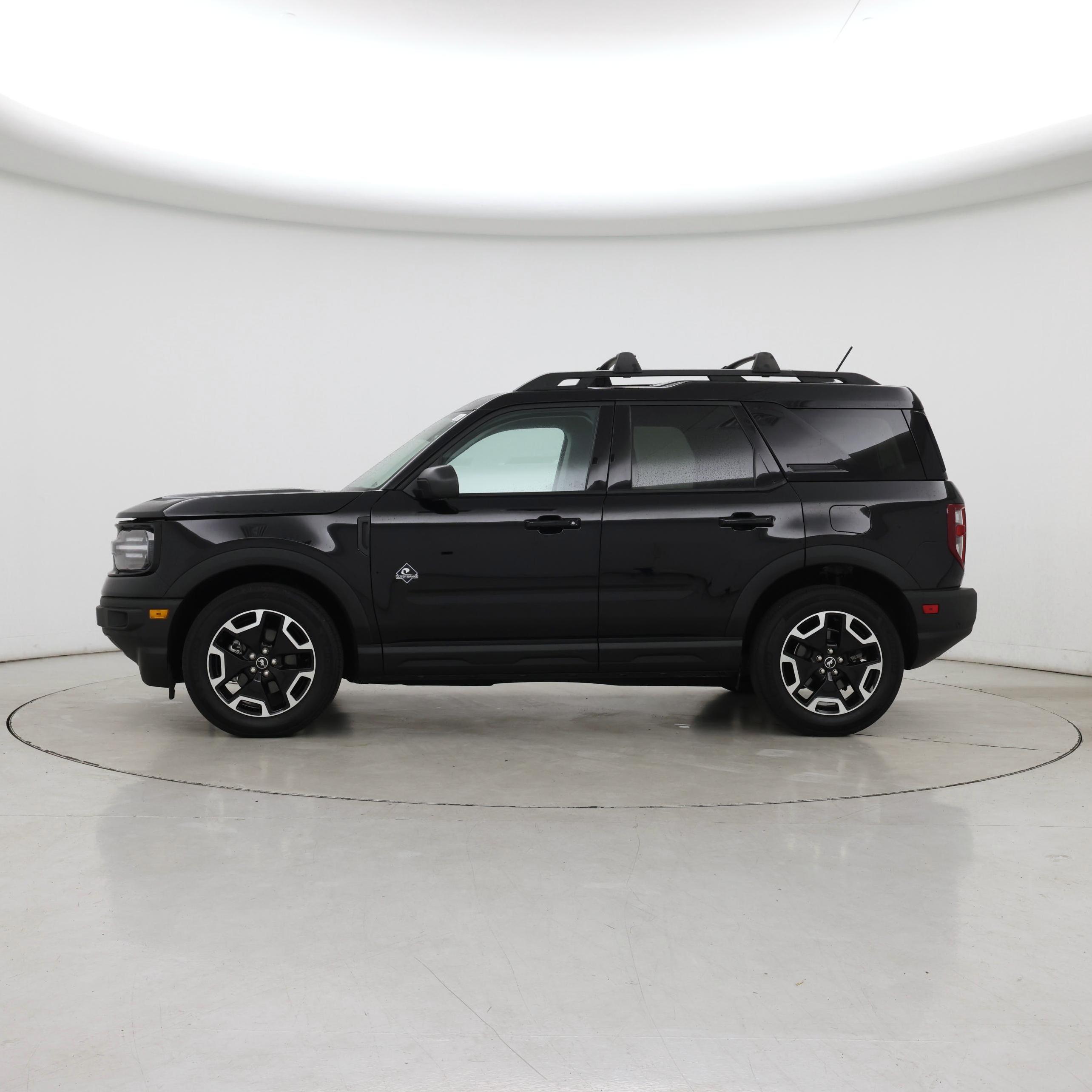 Thumbnail: 2023 Ford Bronco Sport - 3