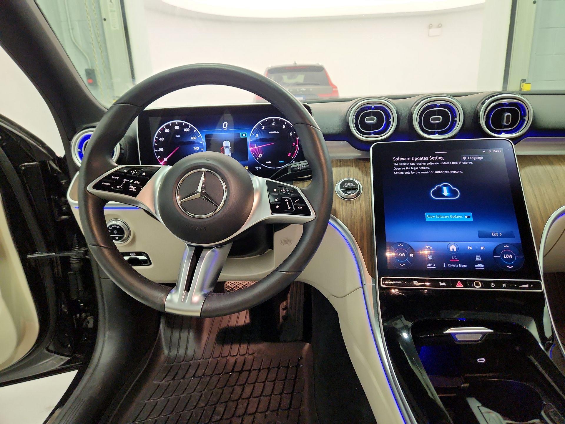 Thumbnail: 2023 Mercedes-Benz C-Class - 9