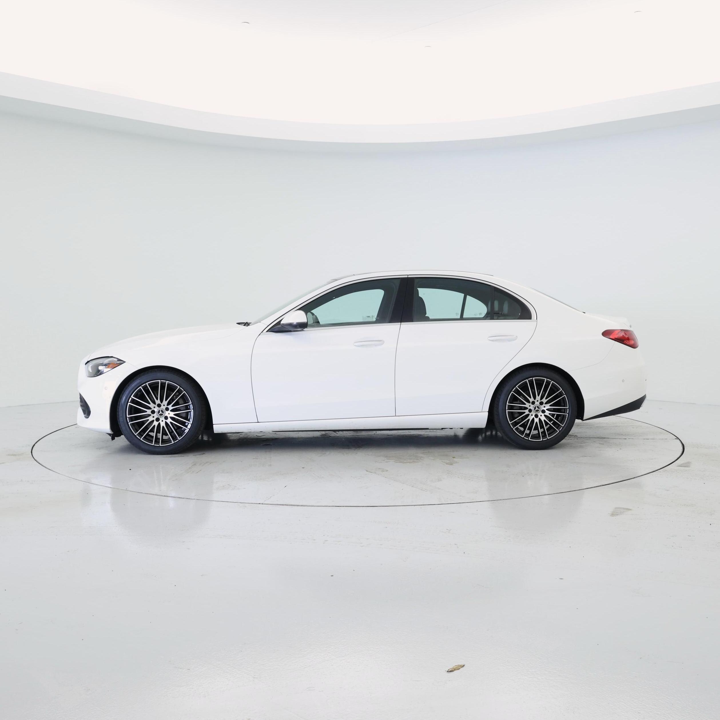 Thumbnail: 2022 Mercedes-Benz C-Class - 3