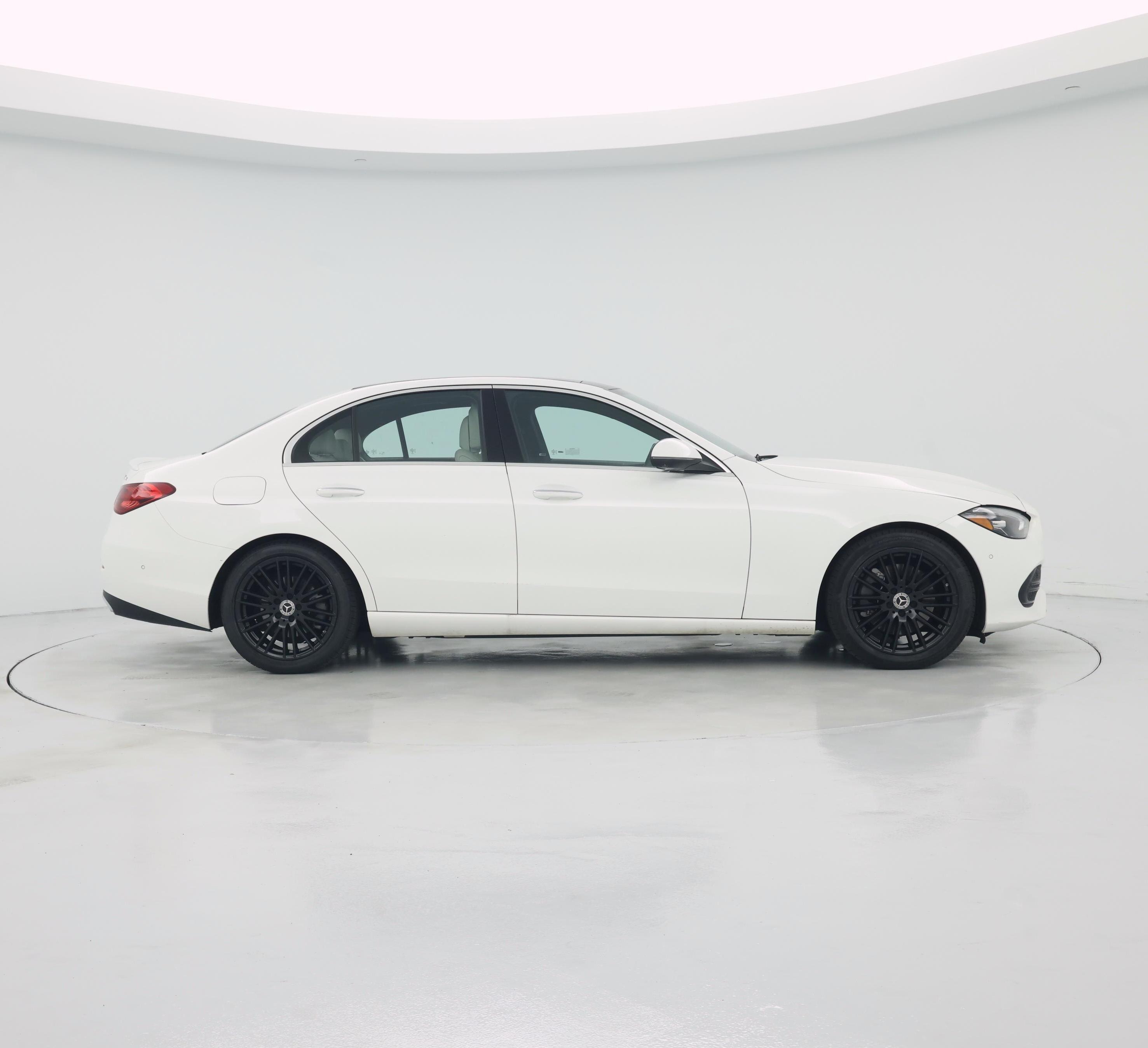 Thumbnail: 2022 Mercedes-Benz C-Class - 7