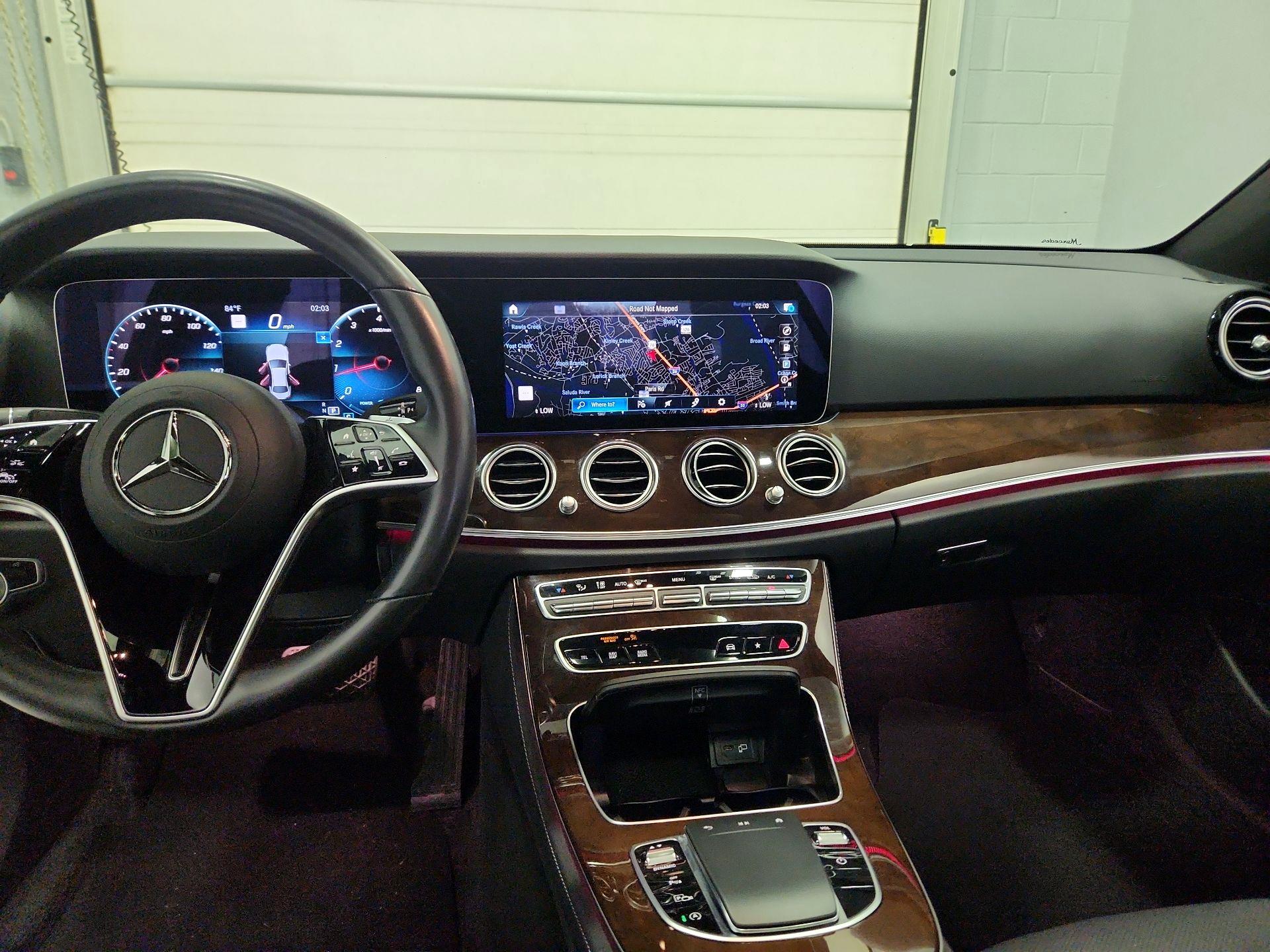 Thumbnail: 2022 Mercedes-Benz E-Class - 9