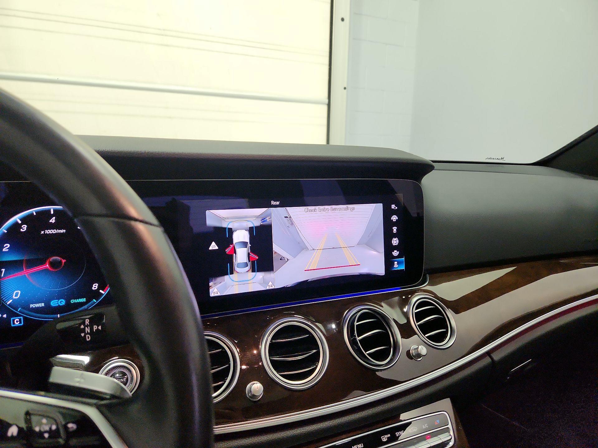 Thumbnail: 2022 Mercedes-Benz E-Class - 15