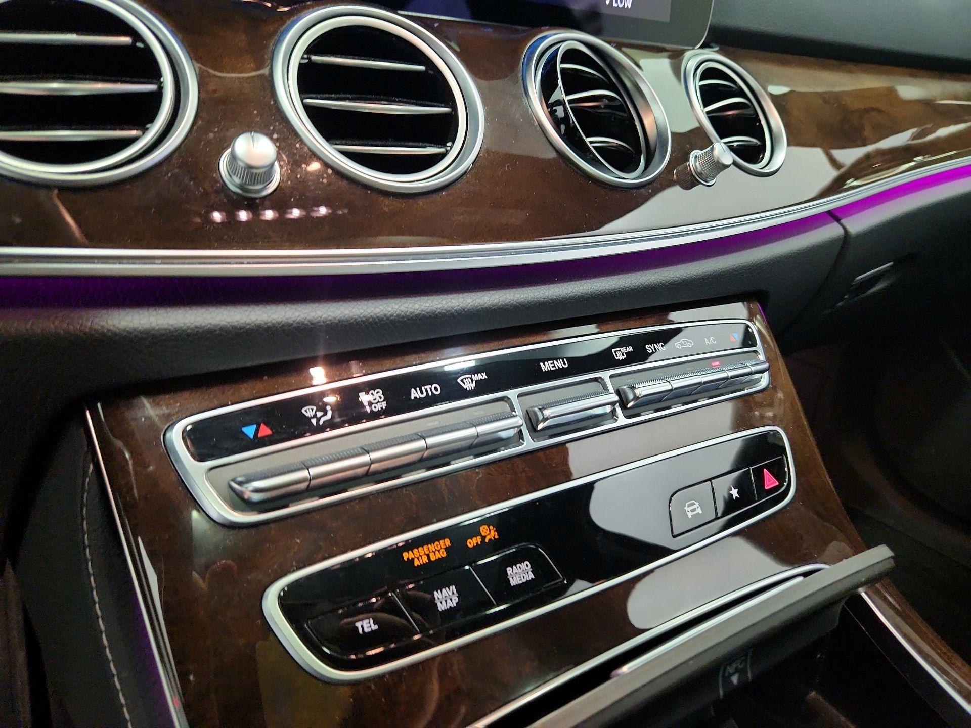 Thumbnail: 2022 Mercedes-Benz E-Class - 17