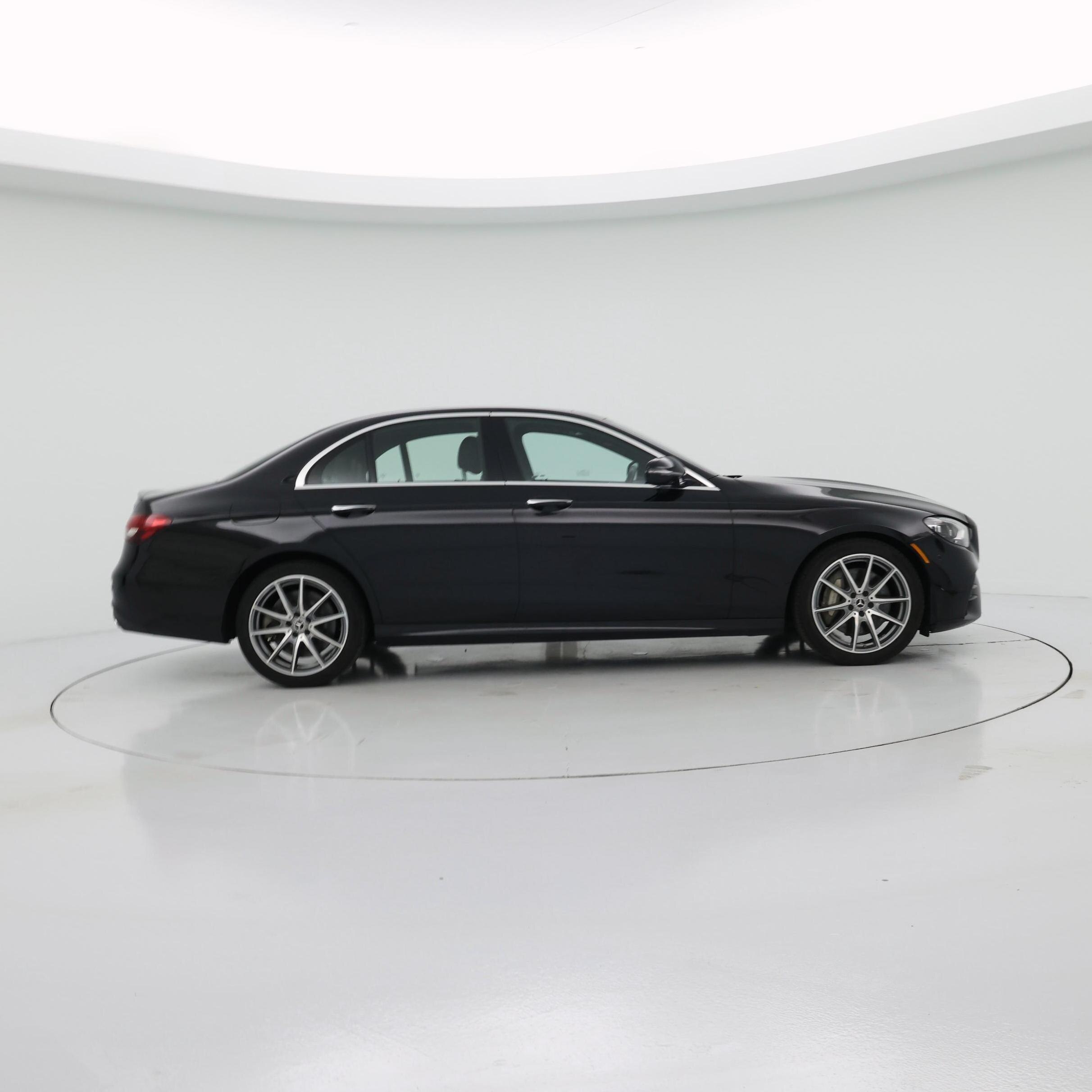 Thumbnail: 2022 Mercedes-Benz E-Class - 7