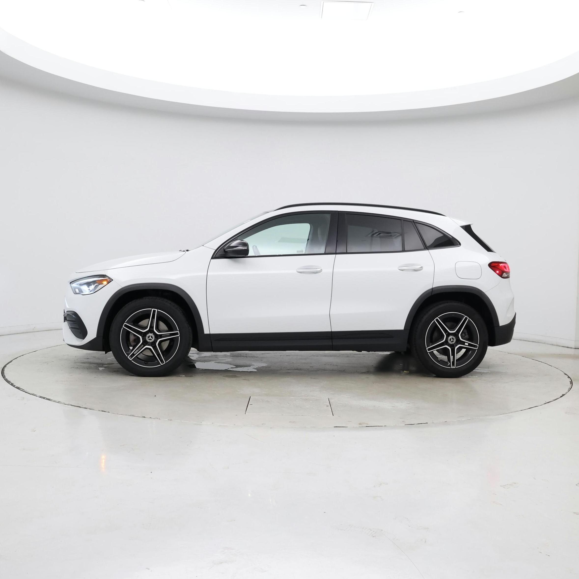 Thumbnail: 2022 Mercedes-Benz GLA - 3