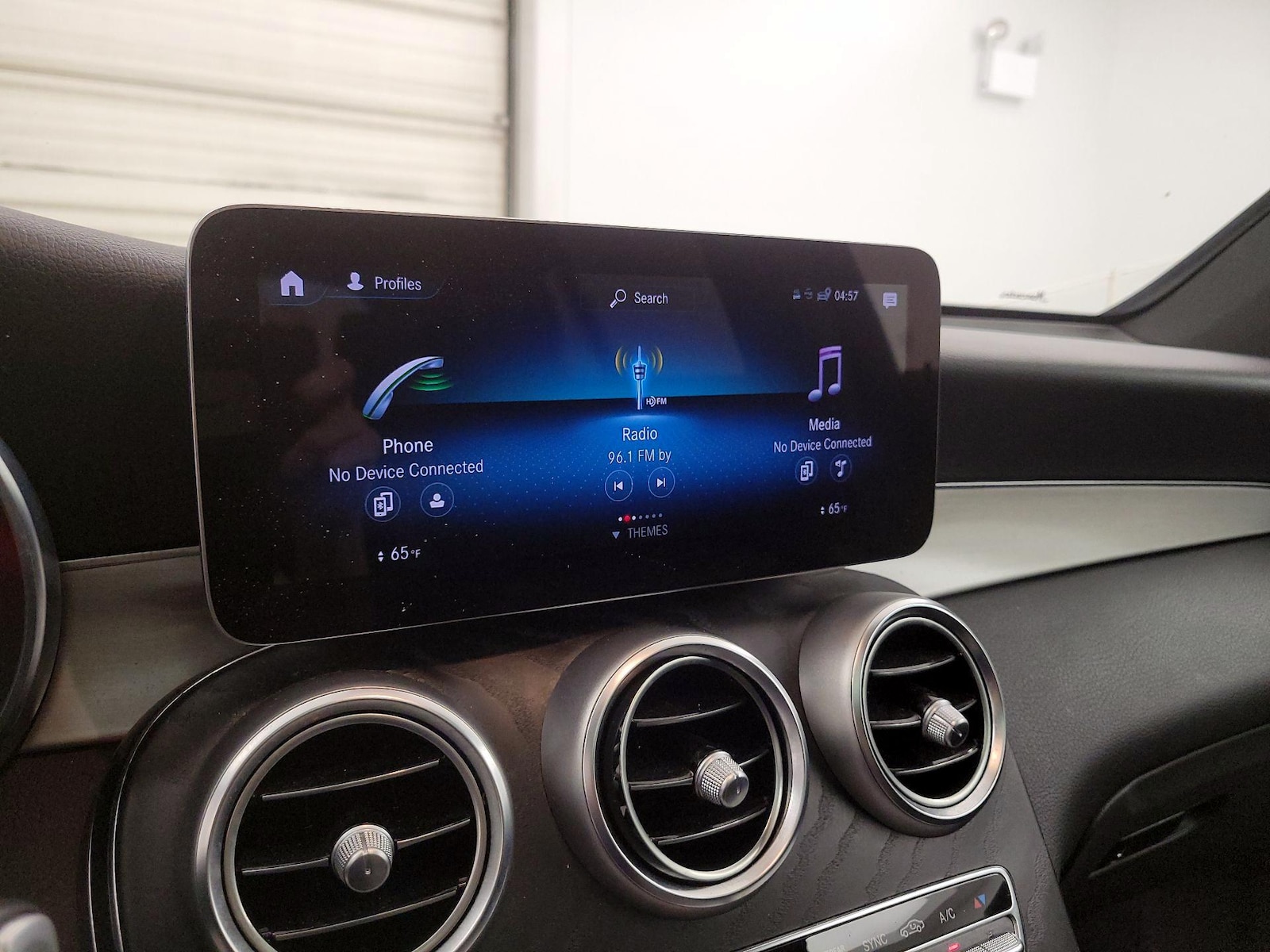2022 Mercedes-Benz GLC GLC300 - Photo 16