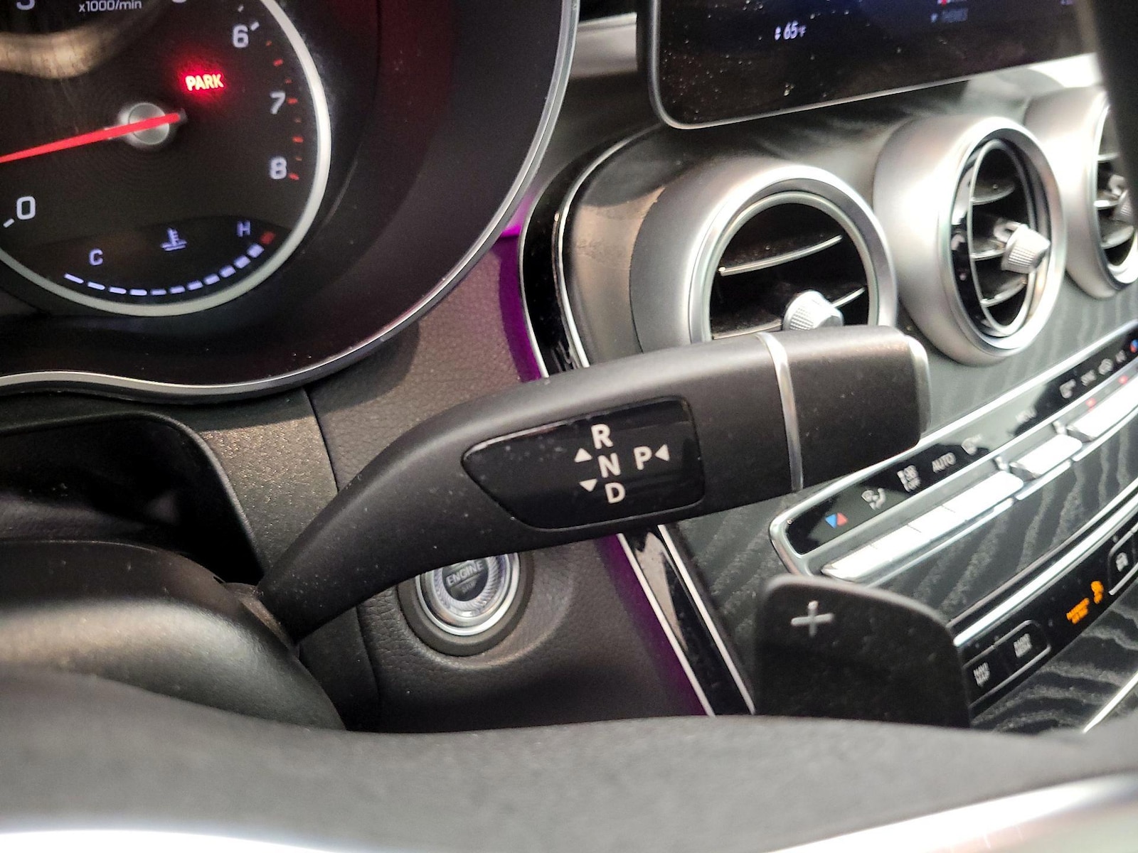 2022 Mercedes-Benz GLC GLC300 - Photo 18