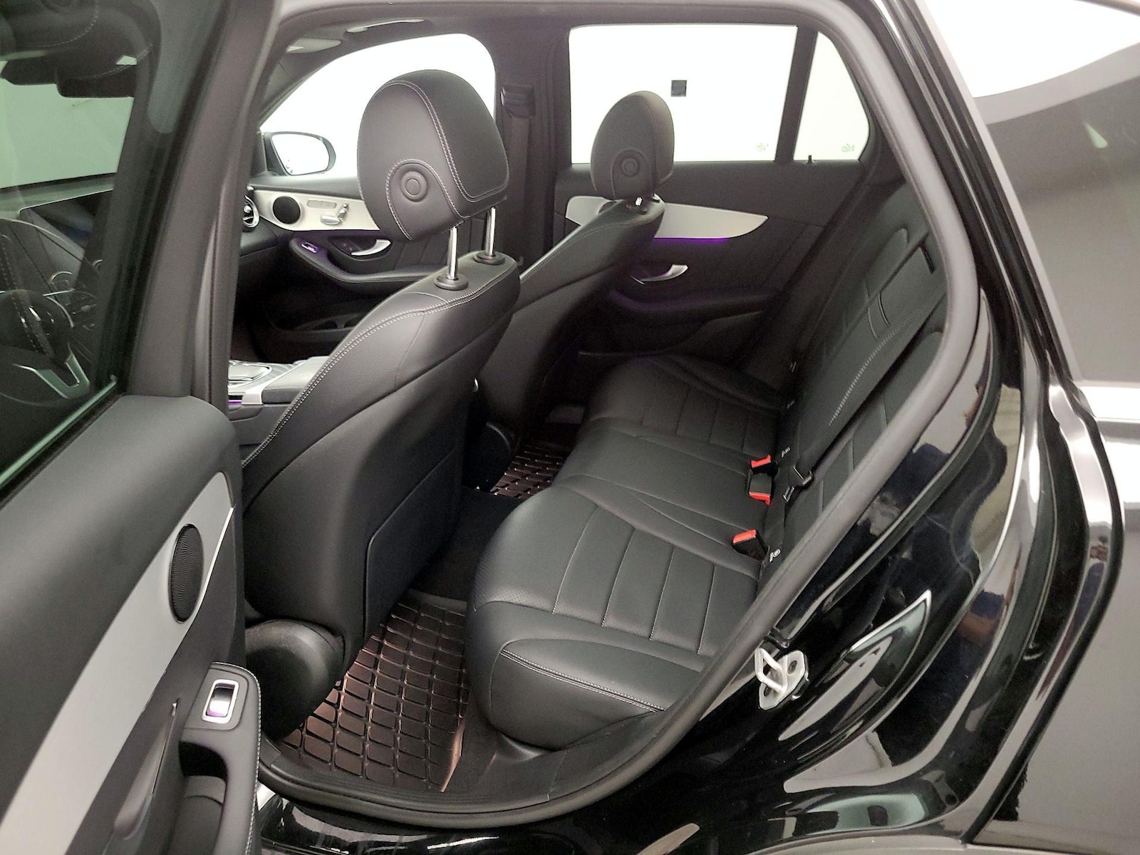 2022 Mercedes-Benz GLC GLC300 - Photo 21