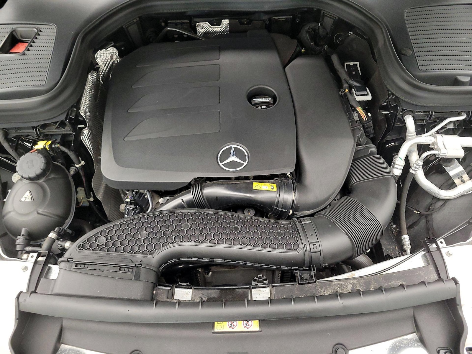 2022 Mercedes-Benz GLC GLC300 - Photo 23