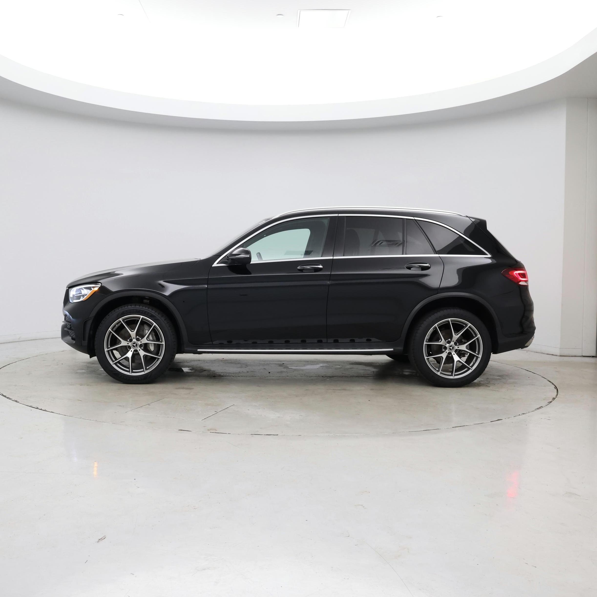 Thumbnail: 2022 Mercedes-Benz GLC - 3