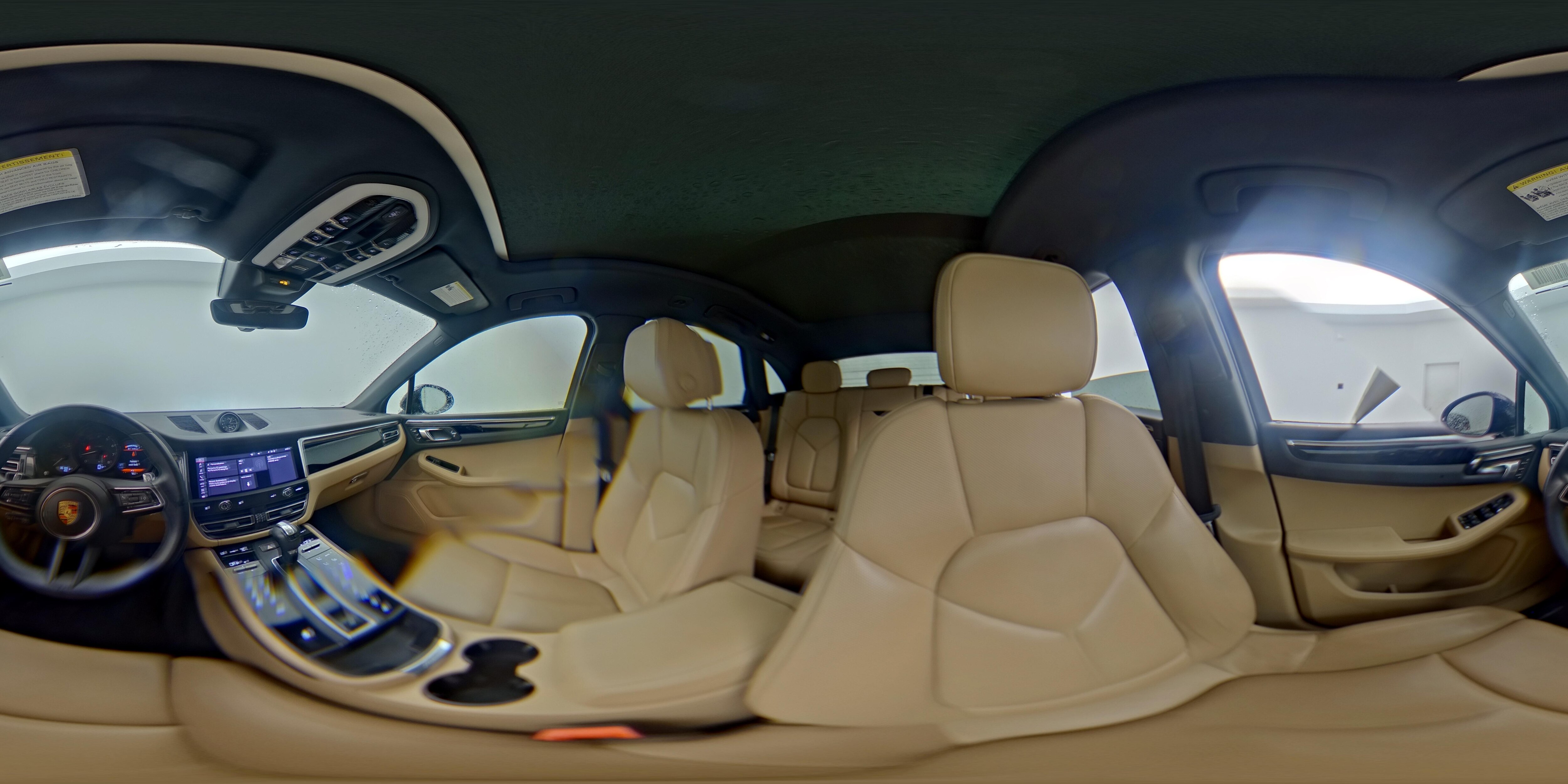 2023 Porsche Macan T - Photo 23