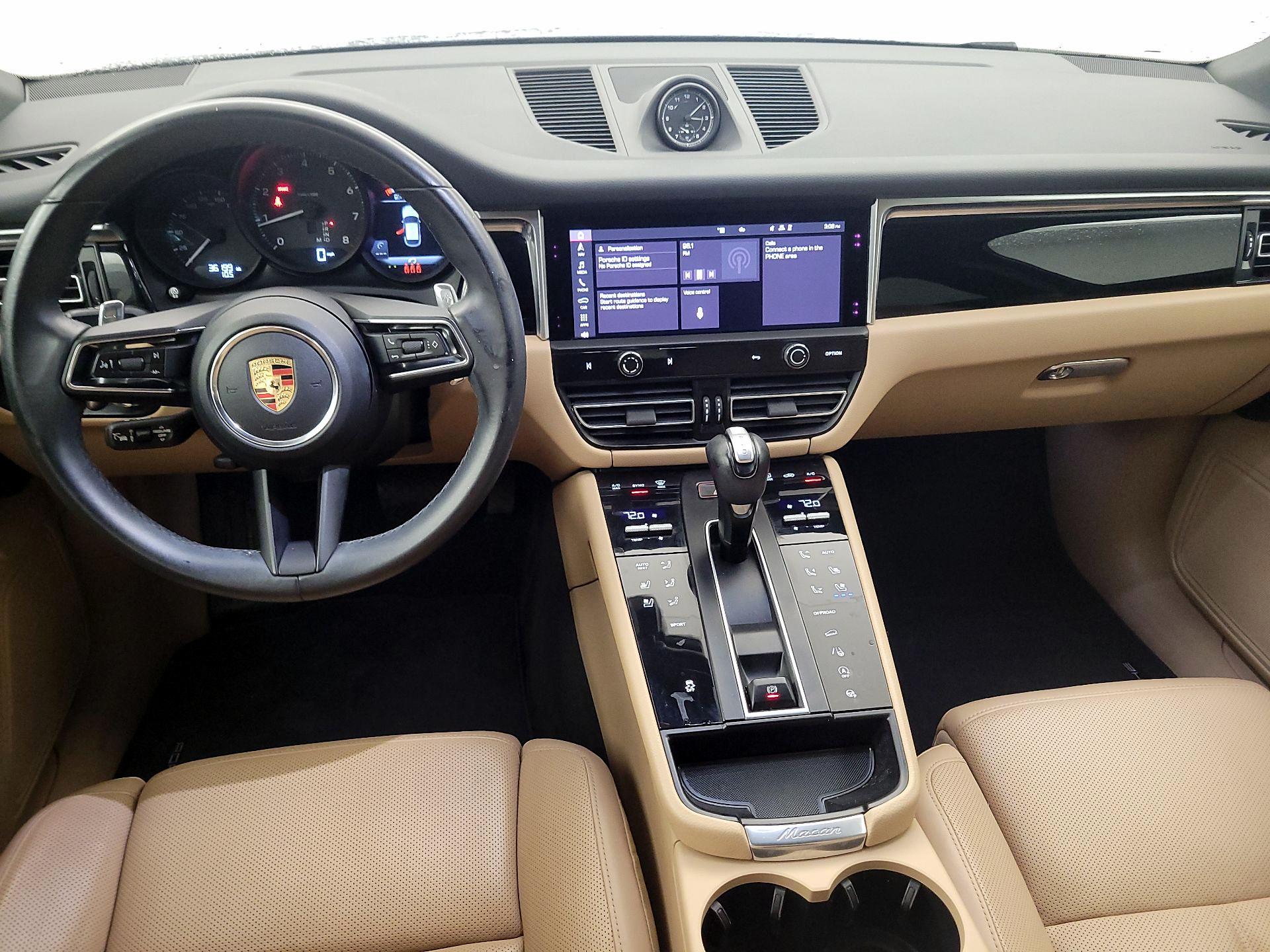 Thumbnail: 2023 Porsche Macan - 9