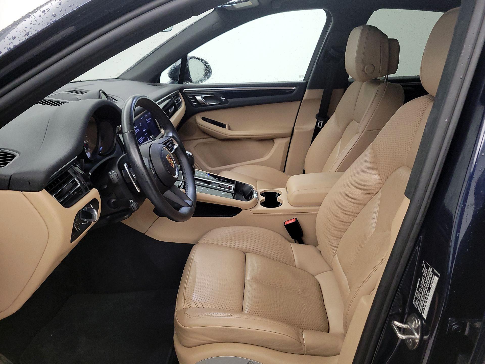 Thumbnail: 2023 Porsche Macan - 11